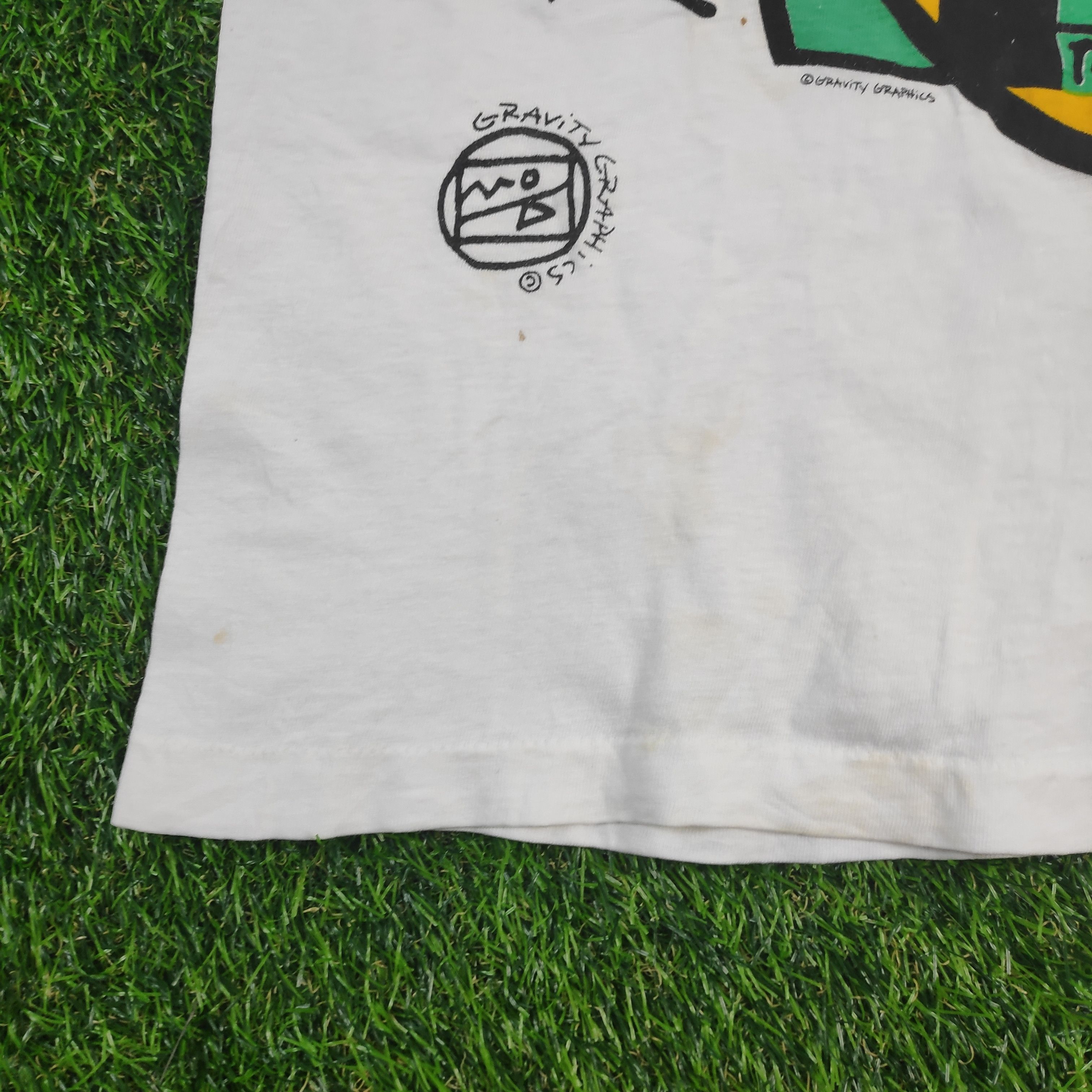 Vintage Vintage 90s "Papaya" Gravity Graphics Pop Art Tshirt Size US M / EU 48-50 / 2 - 11 Thumbnail