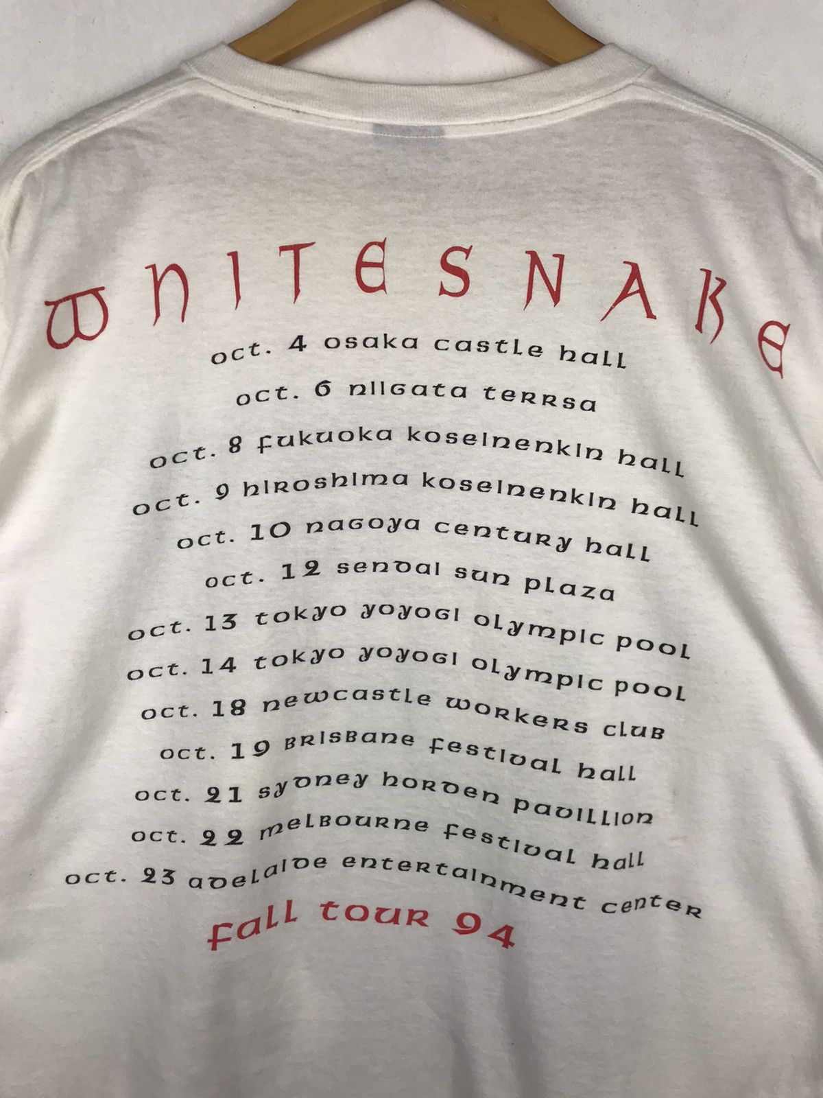 Band Tees 🔥Very Rare🔥Vintage David Coveroale White Snake vintage Size US L / EU 52-54 / 3 - 8 Thumbnail