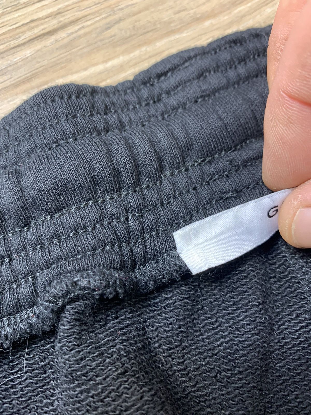 Givenchy GIVENCHY BAND DETAIL SWEAT SHORT Size US 36 / EU 52 - 5 Thumbnail