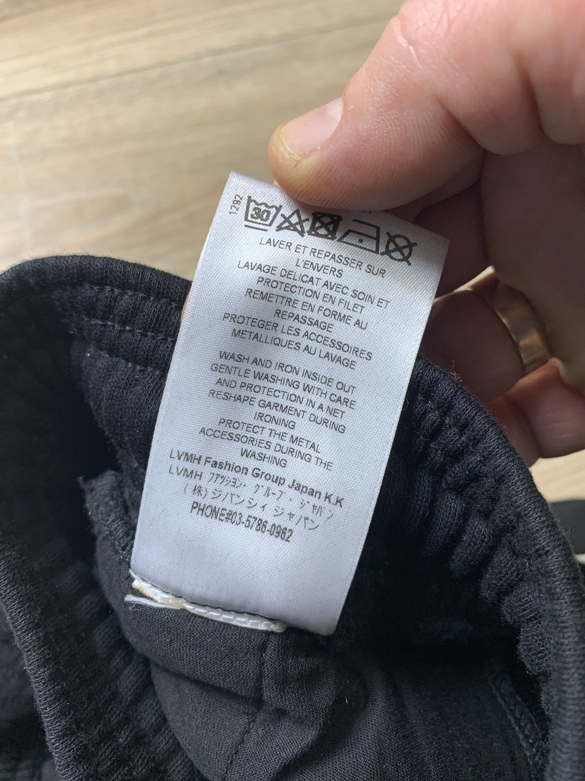Givenchy GIVENCHY BAND DETAIL SWEAT SHORT Size US 36 / EU 52 - 10 Thumbnail