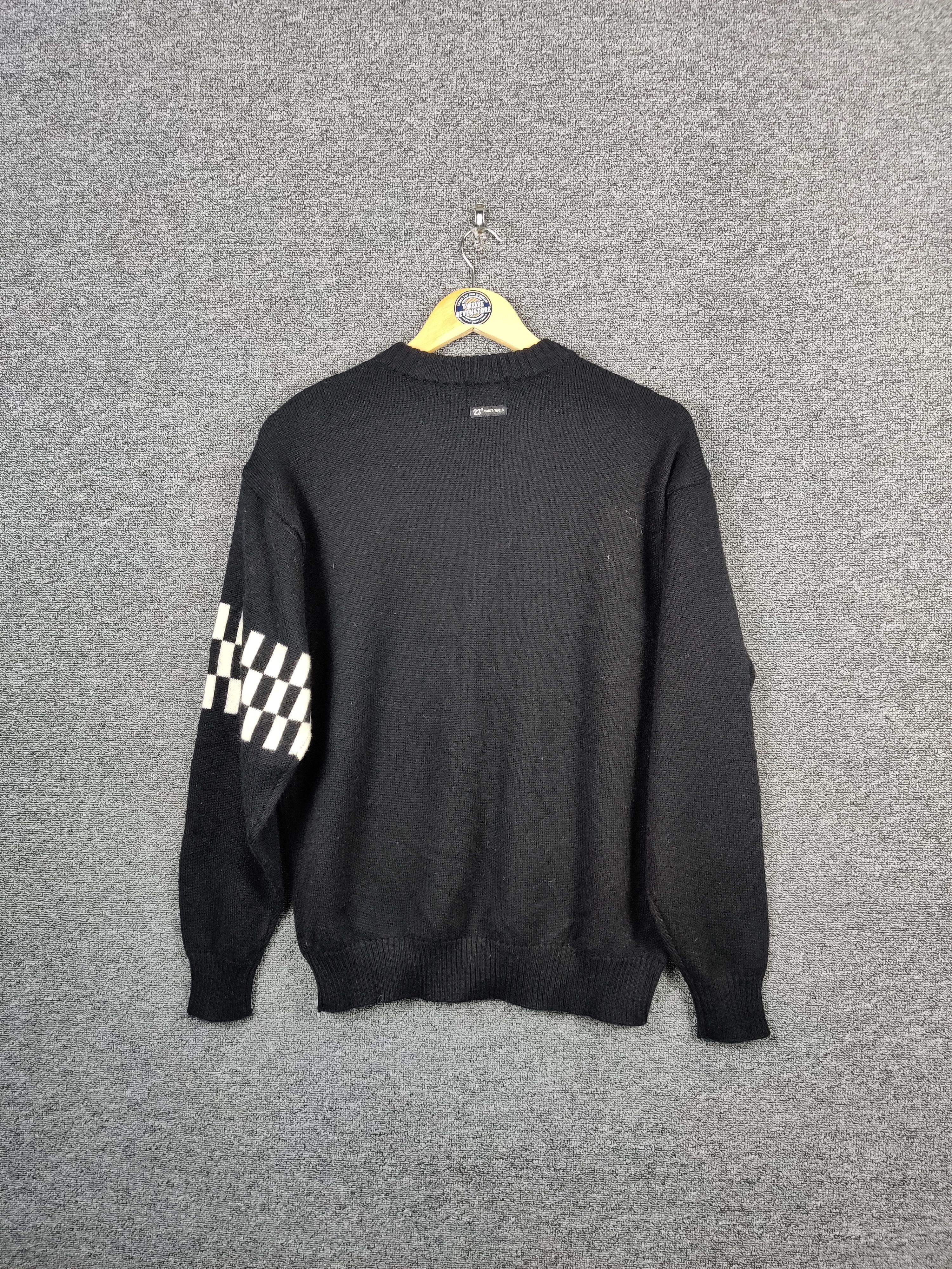 Japanese Brand Vintage 23 Sport Embroidery Knit Sweater Size US L / EU 52-54 / 3 - 12 Thumbnail