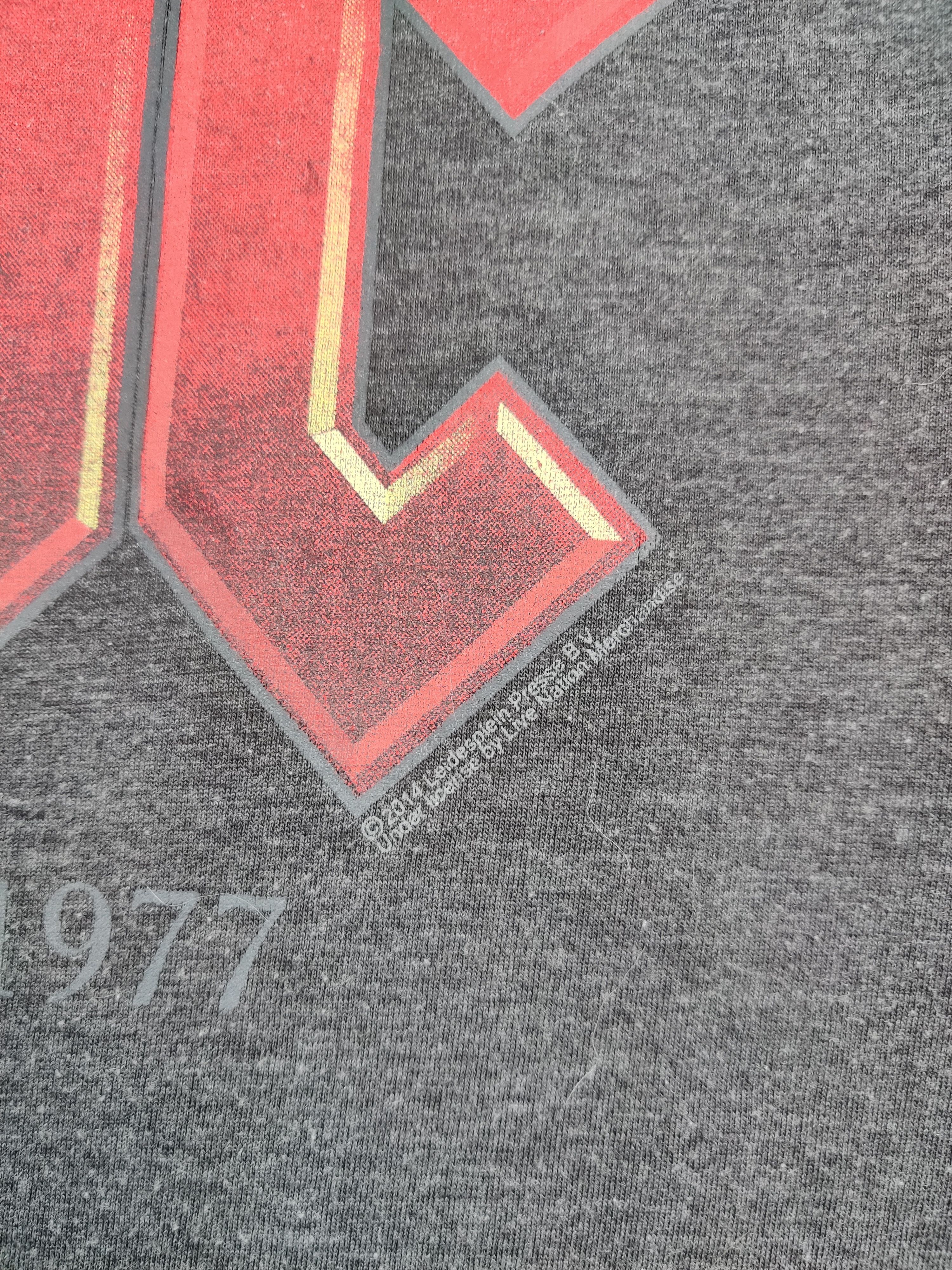 Band Tees Vintage Acdc "Let There Be Rock 1977" Band Tee Tshirt Size US XL / EU 56 / 4 - 6 Thumbnail