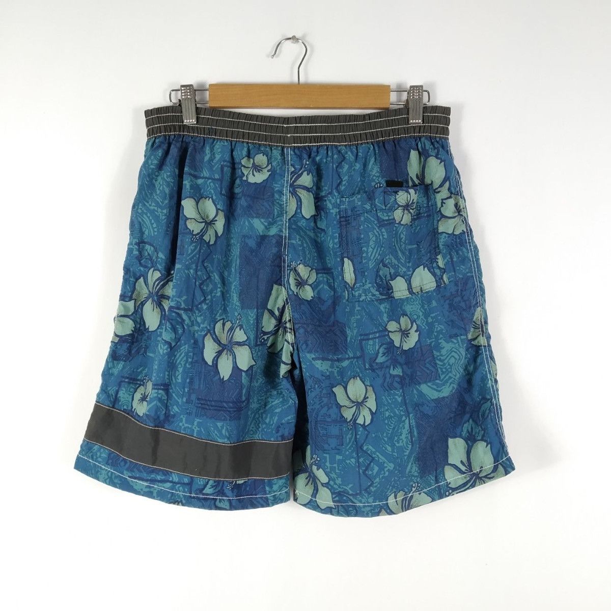 Vintage Vintage Jimmy’z Floral Design Skate Hawaii Short Pant Size US 32 / EU 48 - 2 Thumbnail