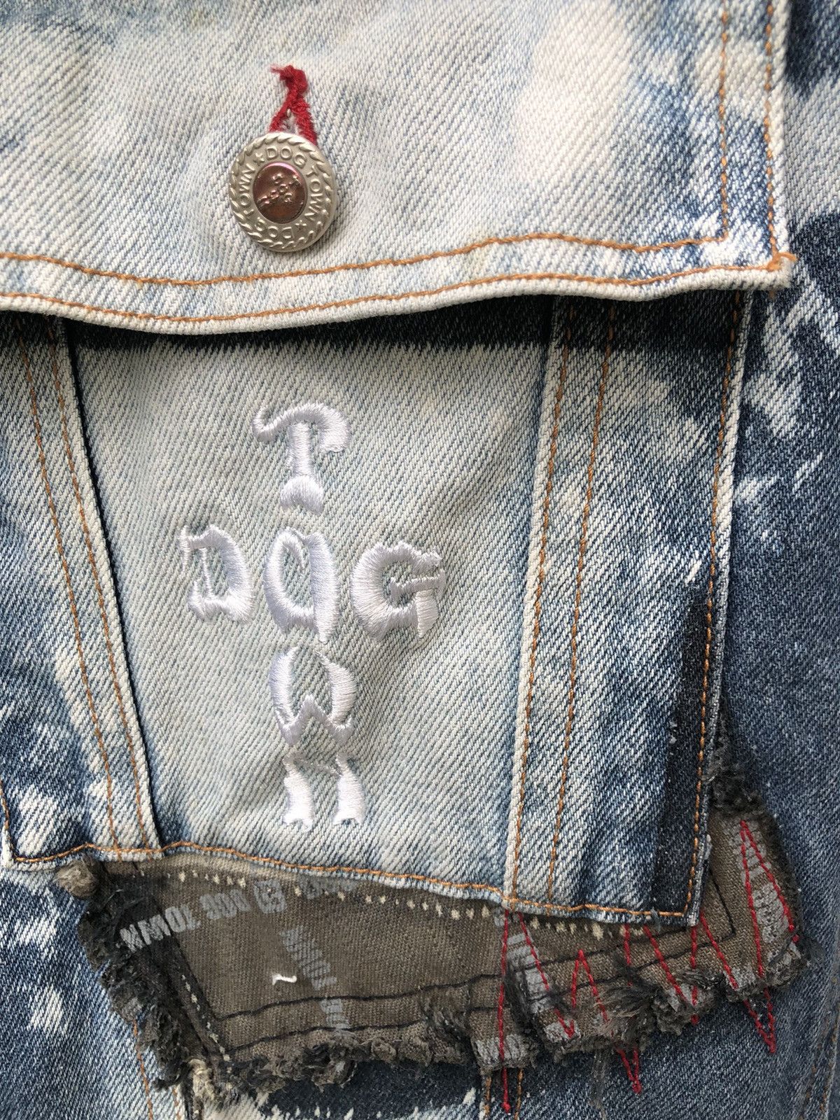 Dogtown Vintage Dog Town Distress Patchwork Oversized Denim Jacket Size US L / EU 52-54 / 3 - 21 Thumbnail