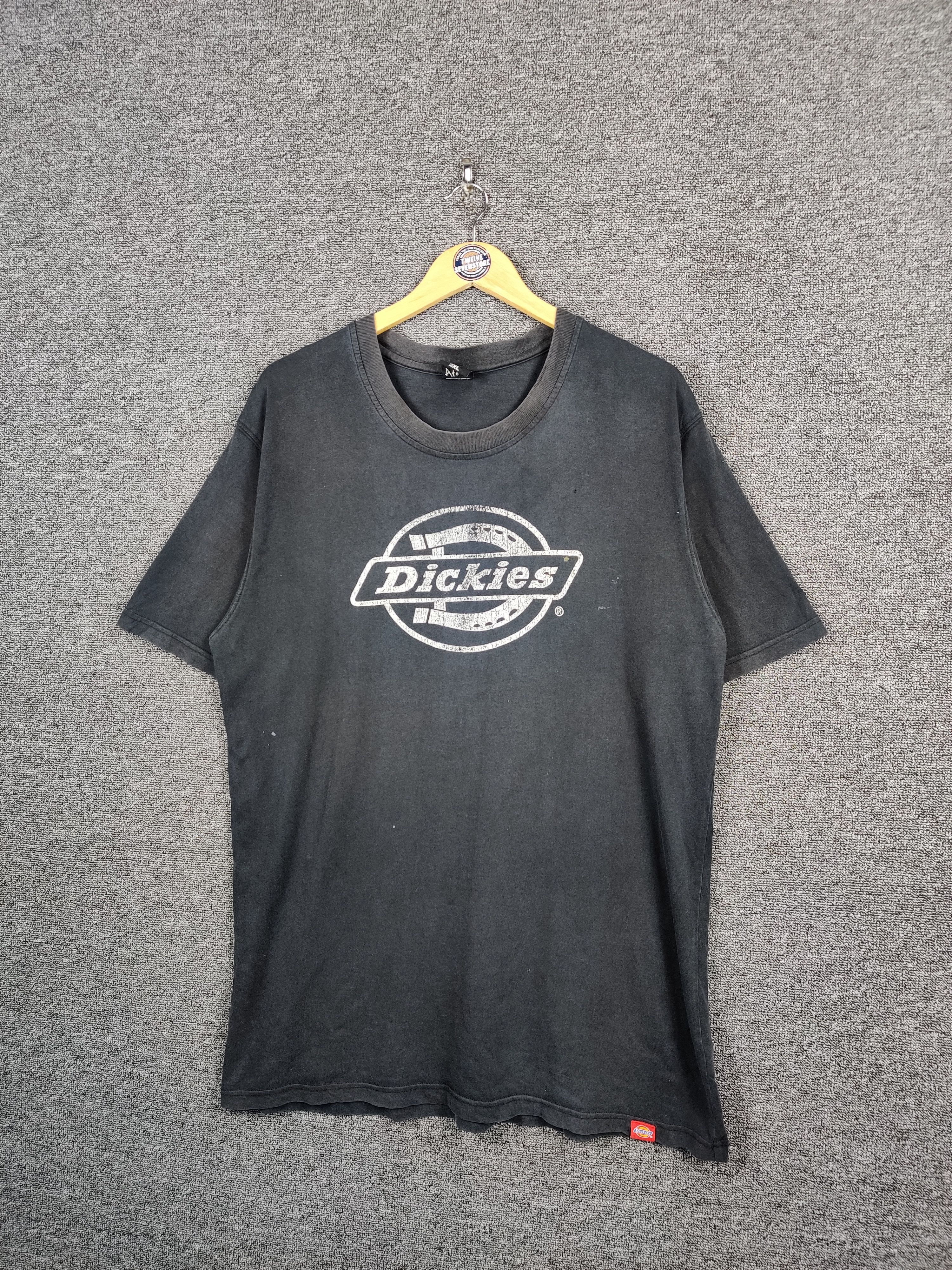 Dickies Vintage Dickies Big Logo Sun Faded Tee Tshirt Size US XXL / EU 58 / 5 - 2 Thumbnail
