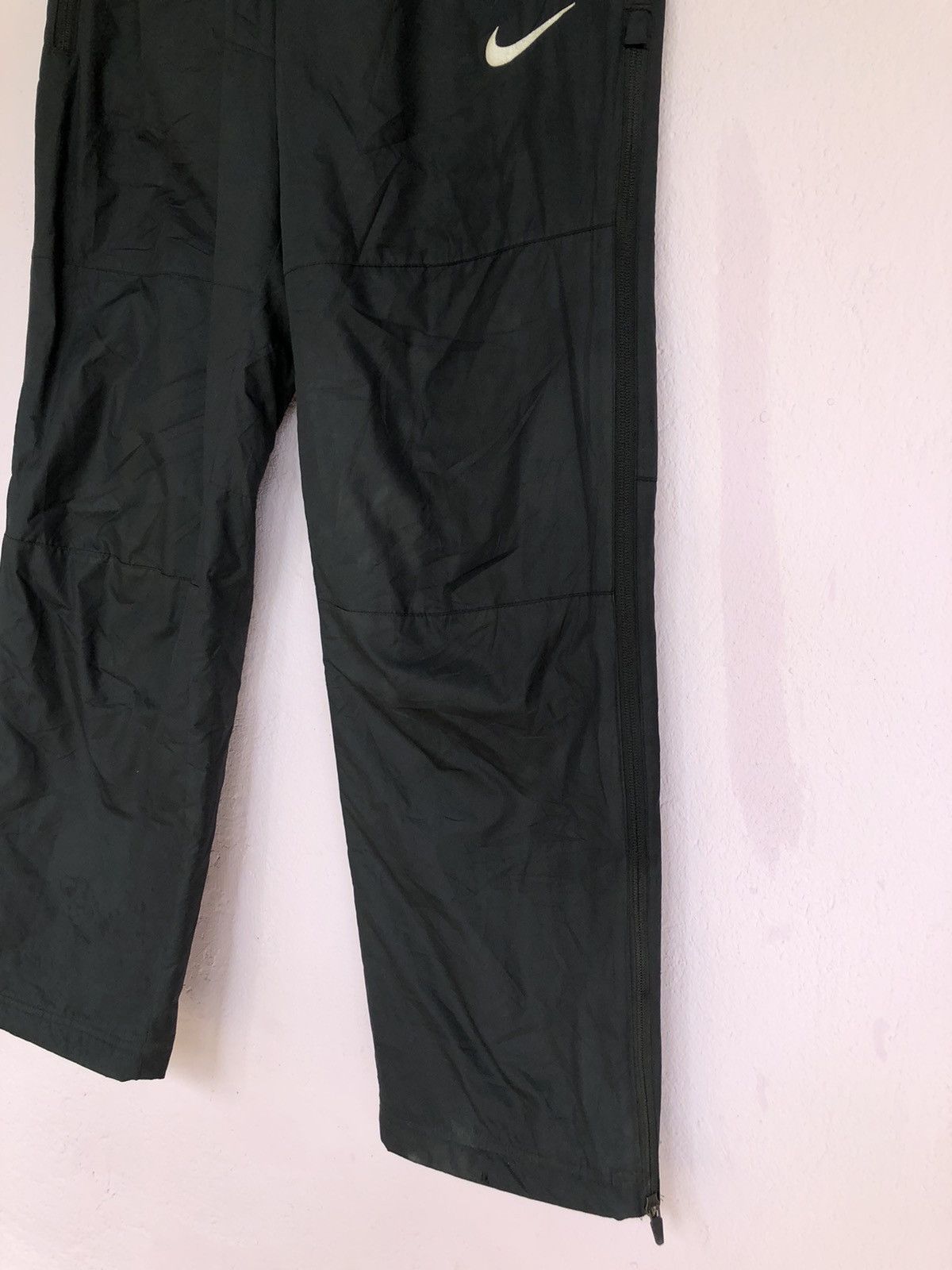 Nike Nike medium Nylons black pants Size US 28 / EU 44 - 3 Thumbnail