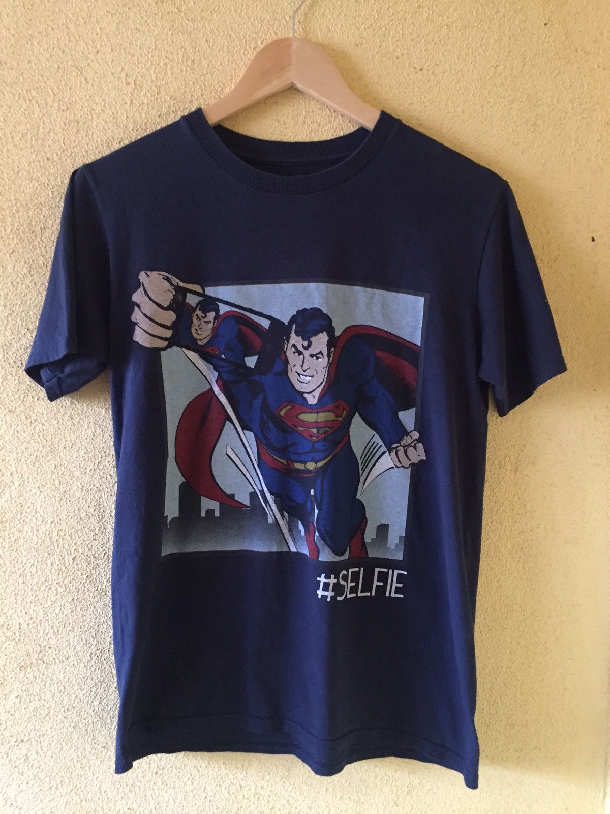 DC Comics Vintage Dc Comics Marvel Superman Tee Tshirt Size US S / EU 44-46 / 1 - 1 Thumbnail