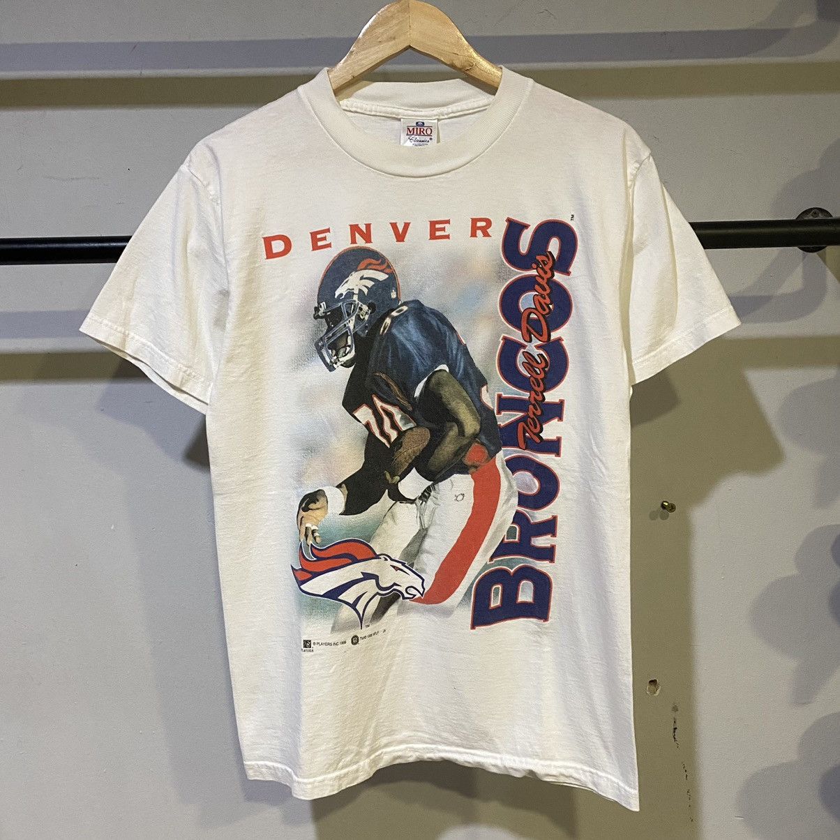 NFL × Vintage VINTAGE 1998‼️Denver Broncos NFL Terrell Davis Player Tee Size US M / EU 48-50 / 2 - 1 Thumbnail