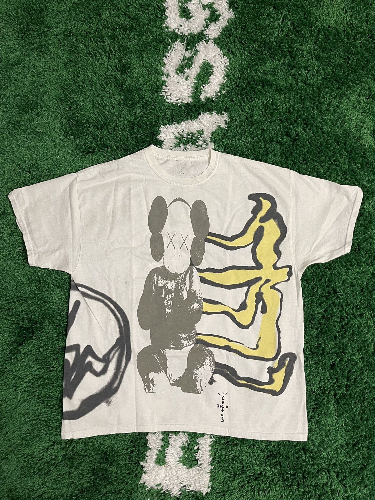 Fragment Design × Kaws × Travis Scott Travis Scott x Kaws x Fragment Tee Size US XXL / EU 58 / 5 - 1 Thumbnail