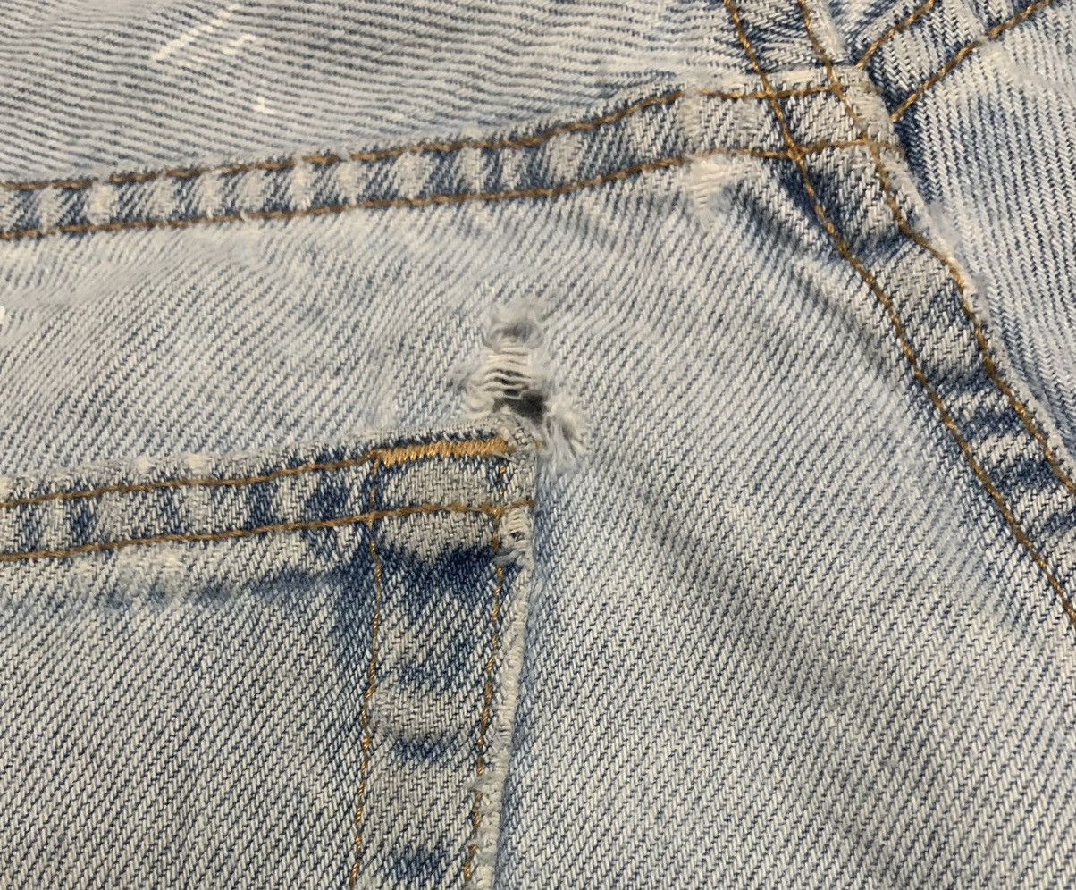 Levi's Vintage Levis 505 Regular Light Wash Jeans Distressed Size US 32 / EU 48 - 5 Thumbnail