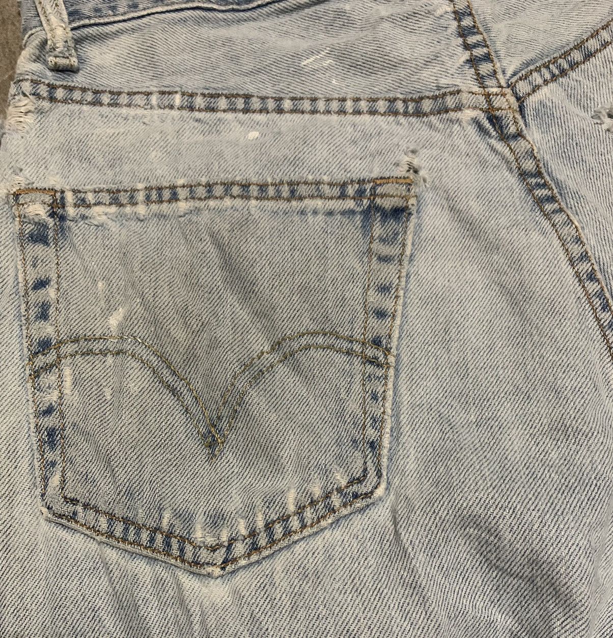 Levi's Vintage Levis 505 Regular Light Wash Jeans Distressed Size US 32 / EU 48 - 6 Thumbnail