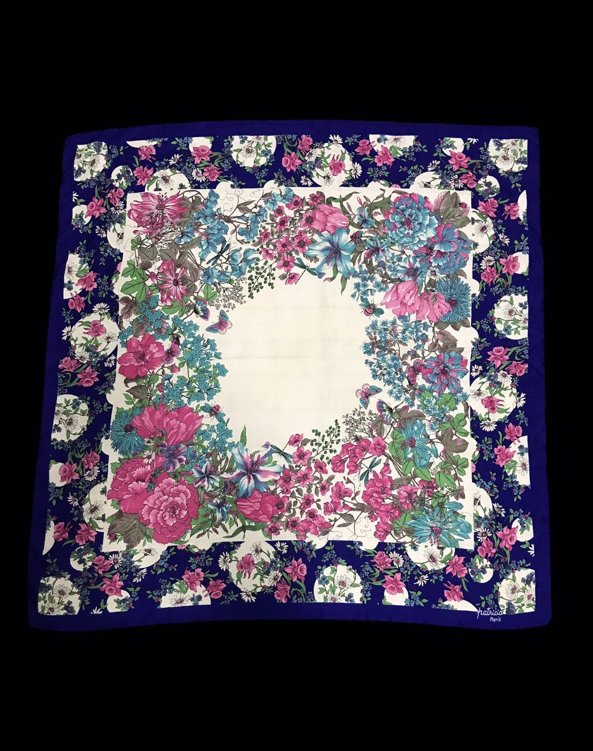 Vintage Vintage 90s Patricia Paris Silk Scarf Baroque Nice Design Size ONE SIZE - 3 Thumbnail