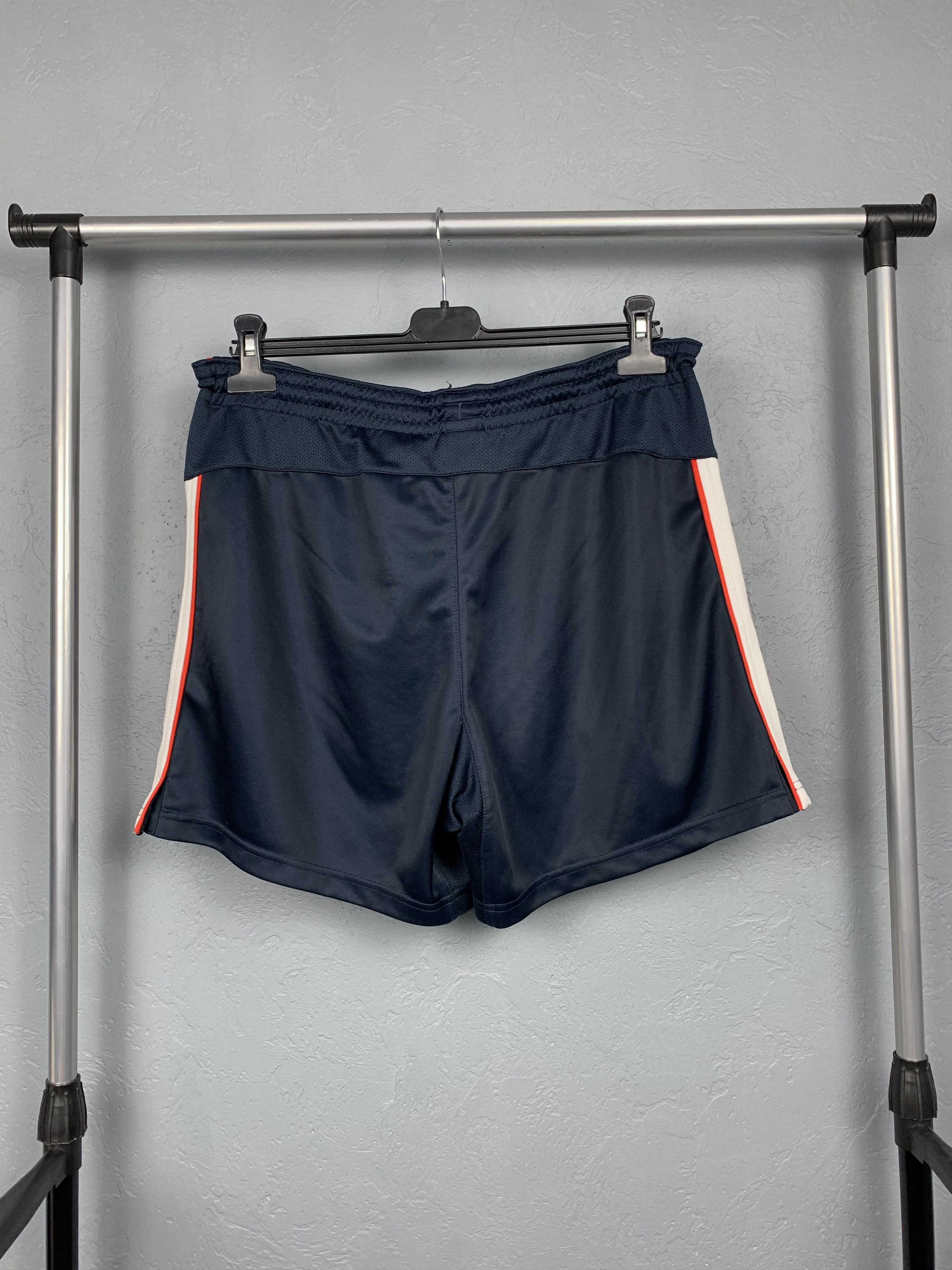 Nike Nike 90s Vintage Mens Shorts Size US 30 / EU 46 - 5 Thumbnail