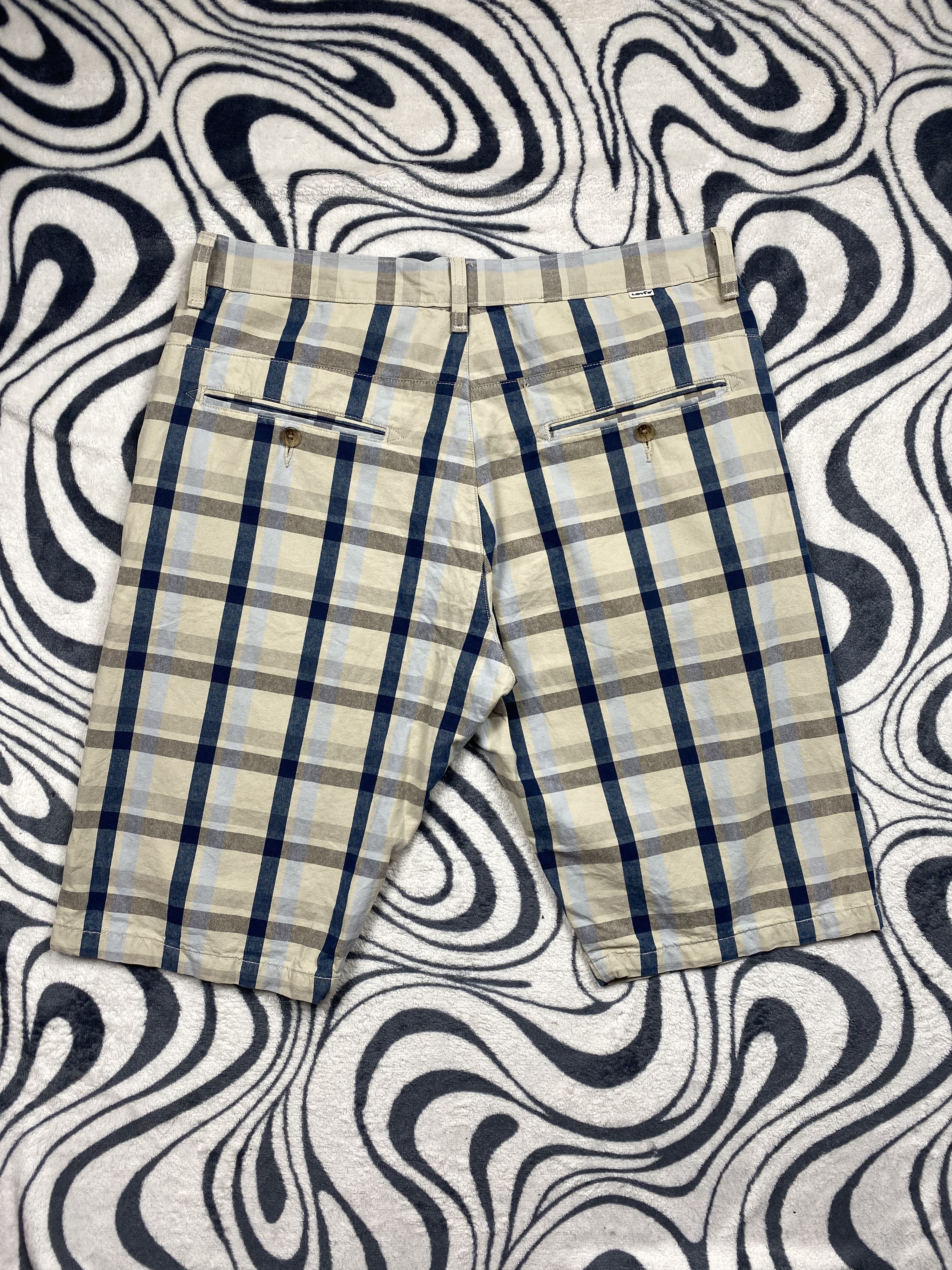 Levi's Levis Vintage Mens Plaid Chino Shorts Size US 33 - 7 Thumbnail