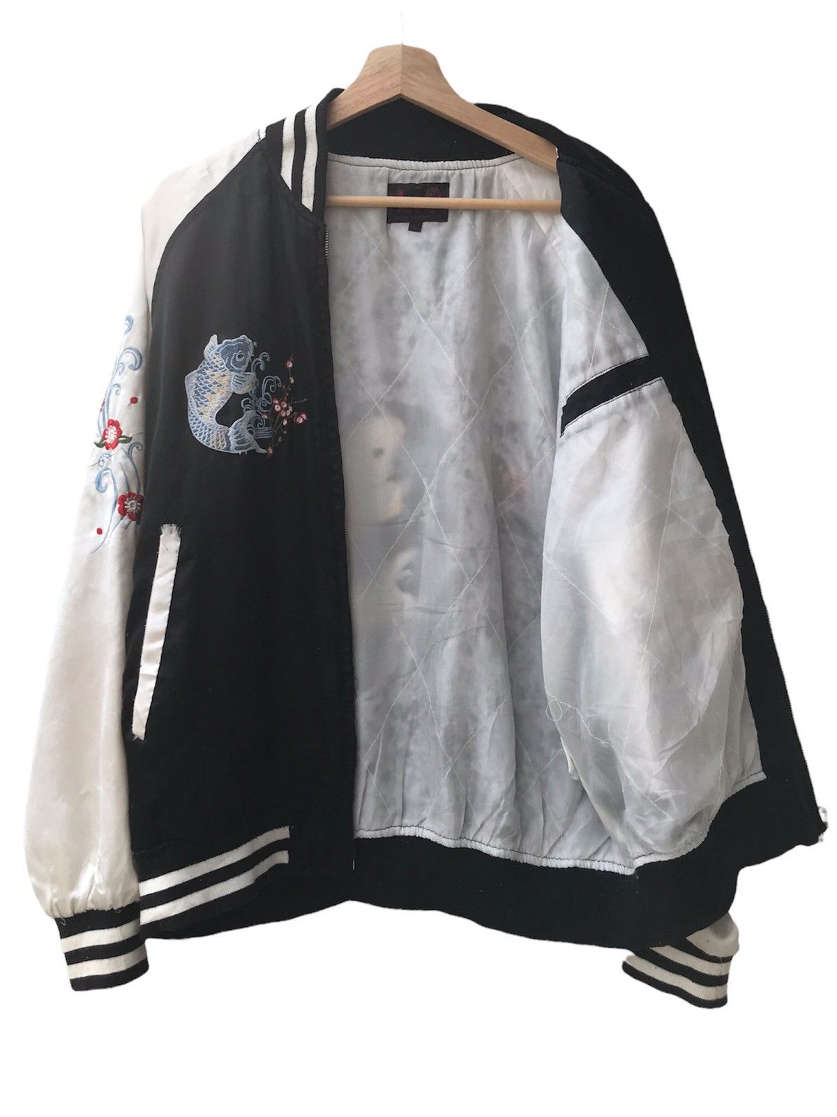 Japanese Brand Sukajan Souvenir Jacket Embroidered Koi Fish Logo Size US L / EU 52-54 / 3 - 4 Thumbnail