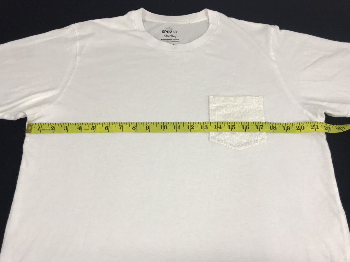 Designer Keith Haring Pocket Tee Best Buddies Minimalist Art Size US L / EU 52-54 / 3 - 8 Thumbnail