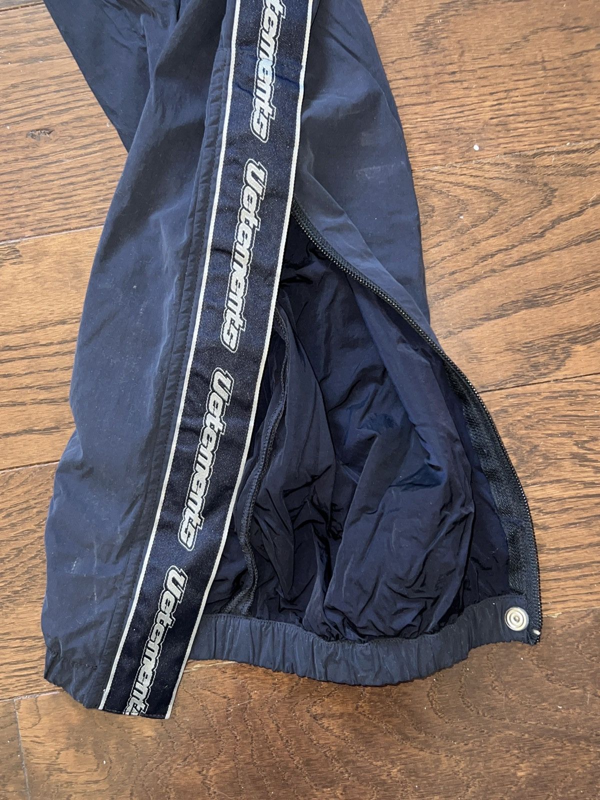 Vetements Vetments trackpants Size US 30 / EU 46 - 2 Thumbnail