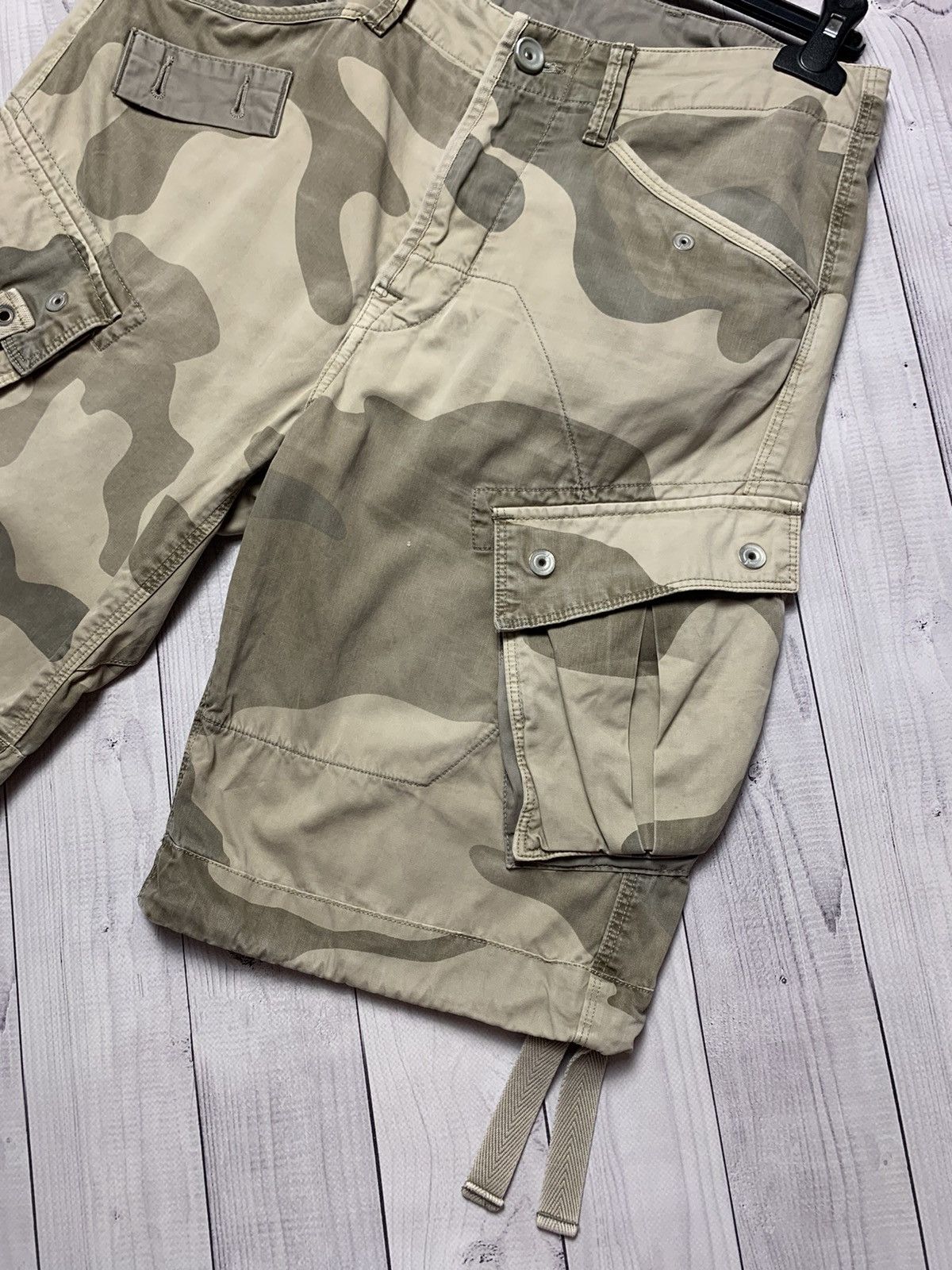 G-Star × Vintage Vintage G Star cargo shorts Camo size 29 Size US 29 - 4 Thumbnail