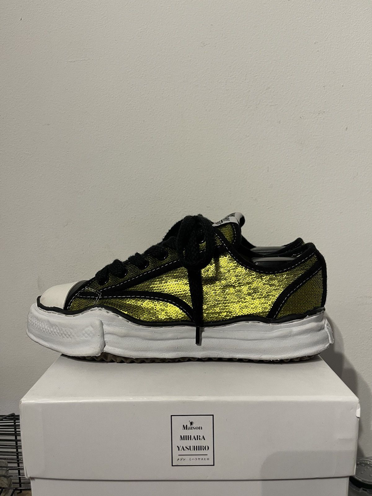 Maison MIHARA YASUHIRO Maison Mihara Yasuhiro Sequin Lime OG Sole Sneakers Size US 8.5 / EU 41-42 - 1 Thumbnail