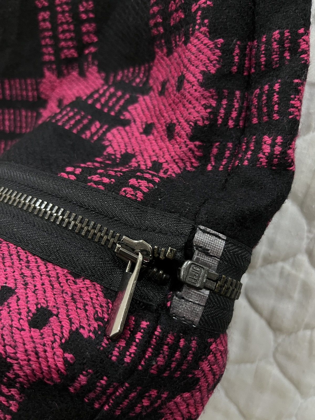 Designer × Versace × Versus Versace (Gggg). VERSUS VERSACE HYPE MINI SKIRTS Size 27" / US 4 / IT 40 - 5 Thumbnail