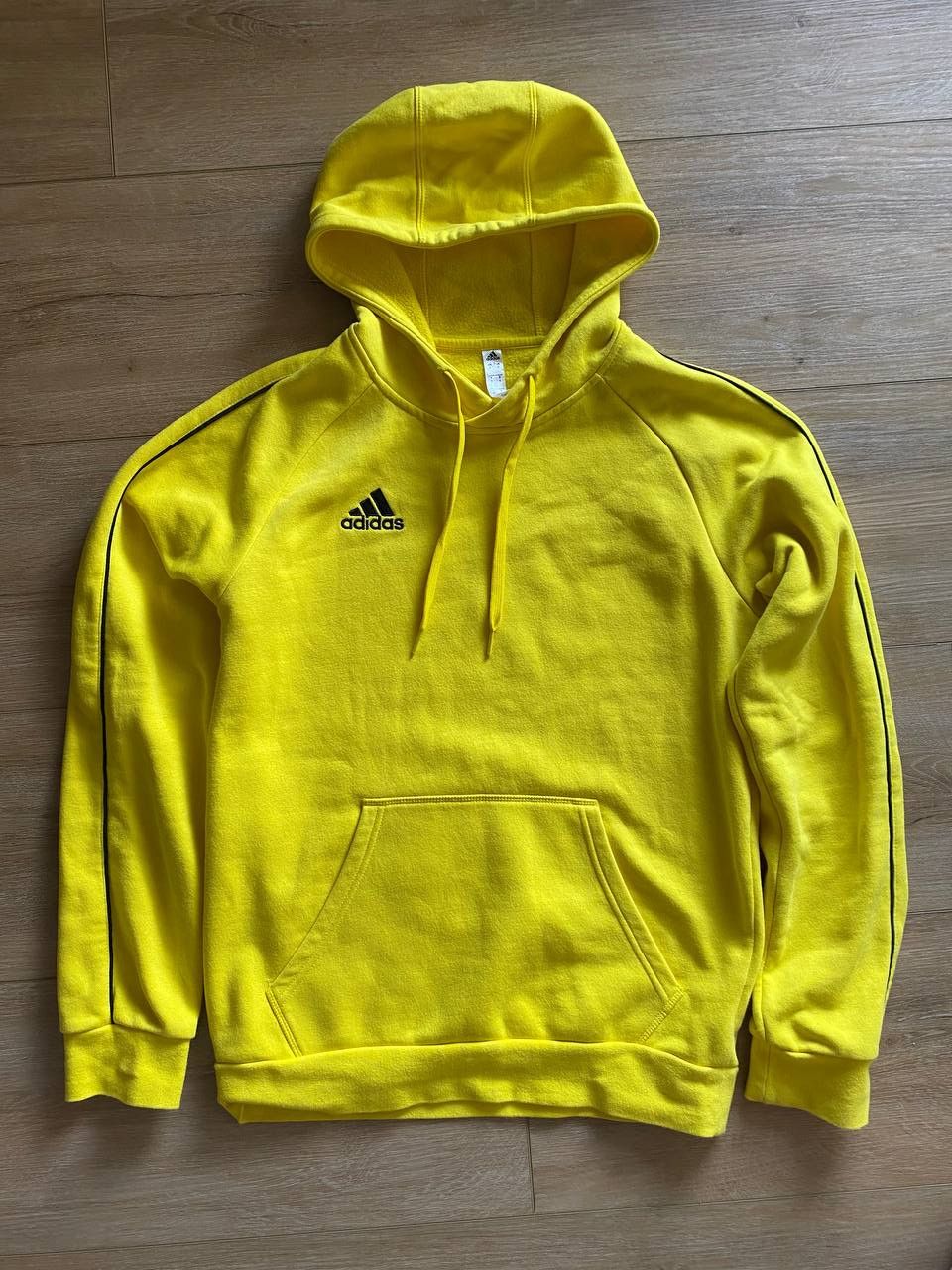 Adidas Adidas Yellow Essential Logo Hoodie Pullover Size US S / EU 44-46 / 1 - 1 Thumbnail