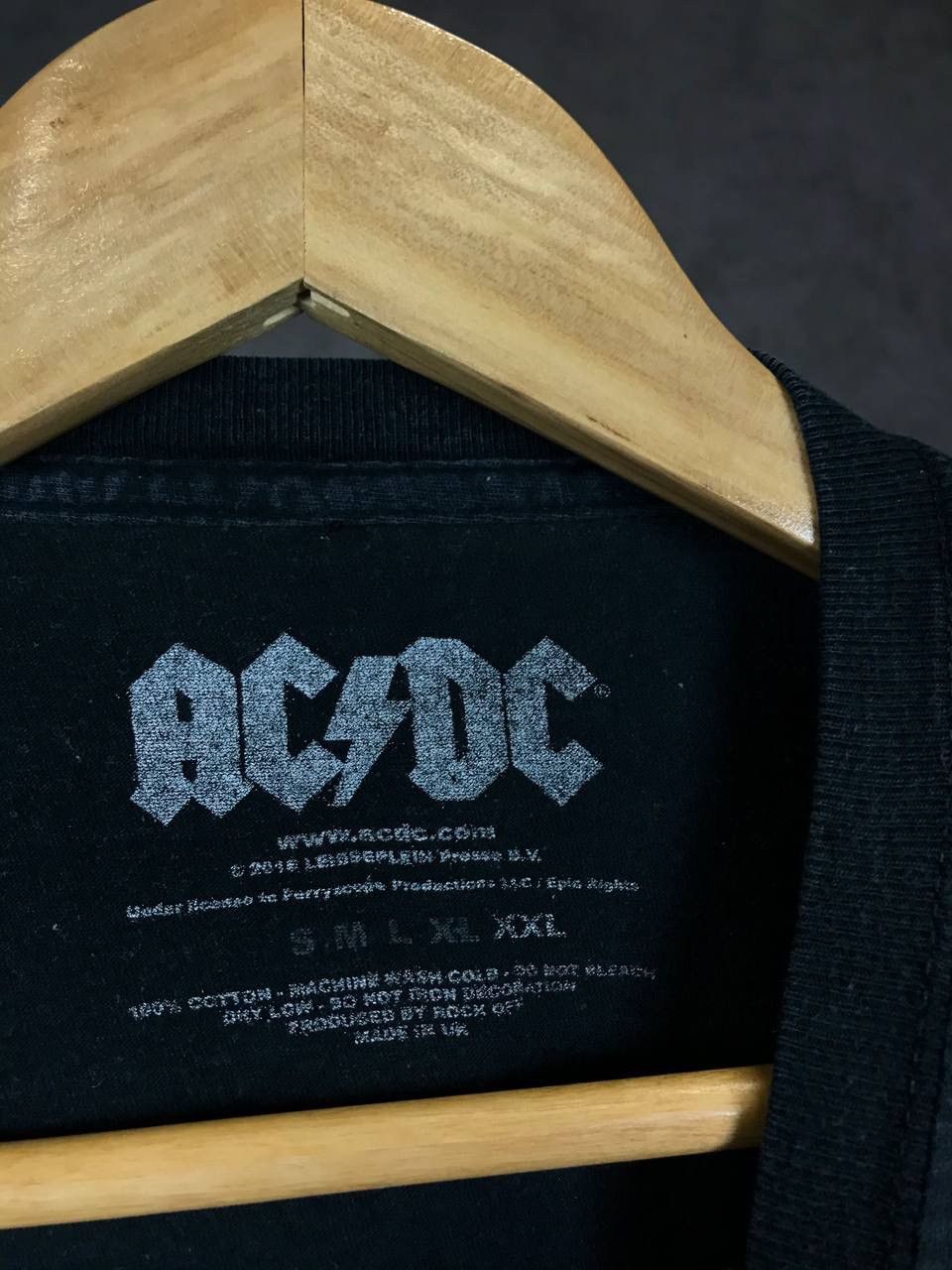 Band Tees AC/DC vintage rock band tee Size US XXL / EU 58 / 5 - 3 Thumbnail