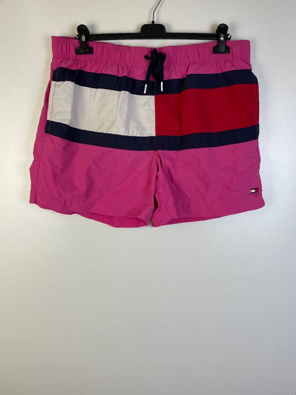 Tommy Hilfiger Tommy Hilfiger luxury shorts size Xl Size US 42 / EU 58 - 1 Thumbnail