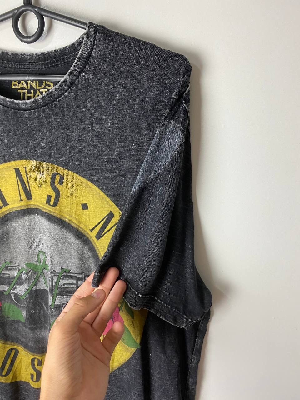 Vintage Guns n Roses vintage t-shirt size M Size US M / EU 48-50 / 2 - 6 Thumbnail