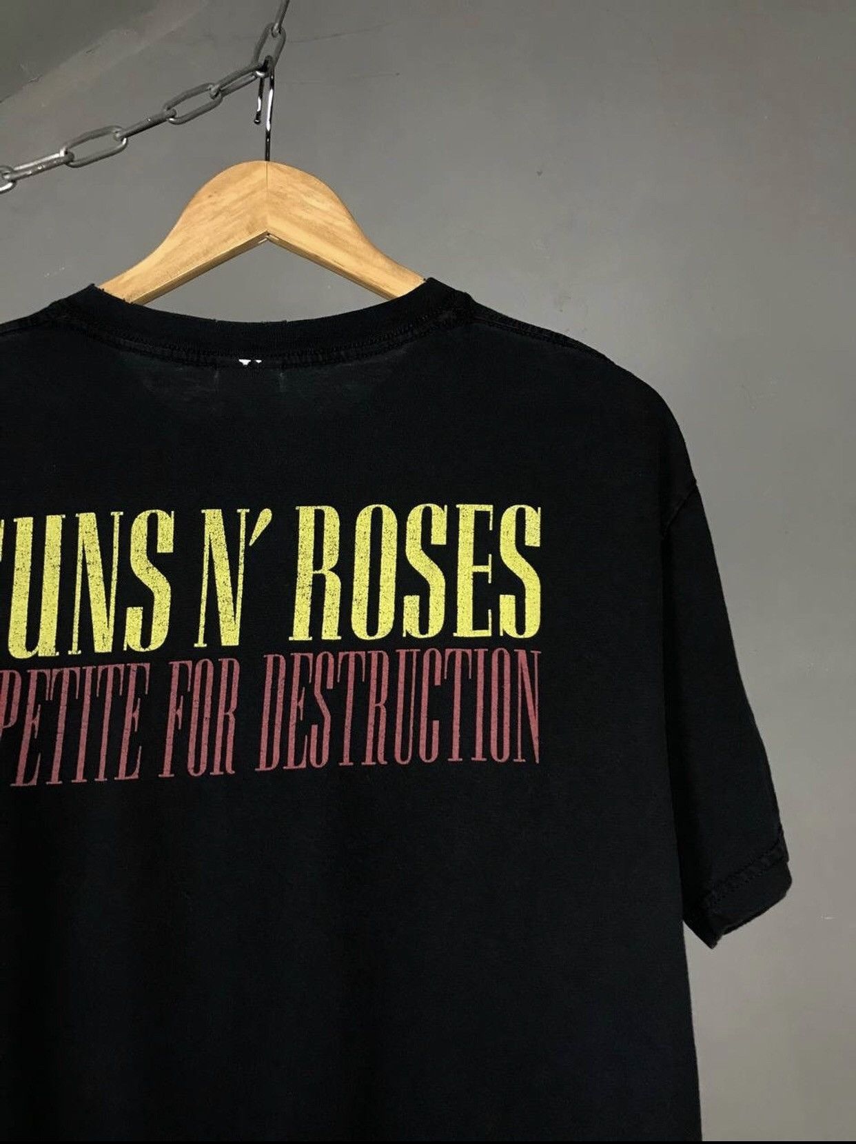 Band Tees Guns N Roses 2004 Vintage Rock Band Tee Size US L / EU 52-54 / 3 - 6 Thumbnail