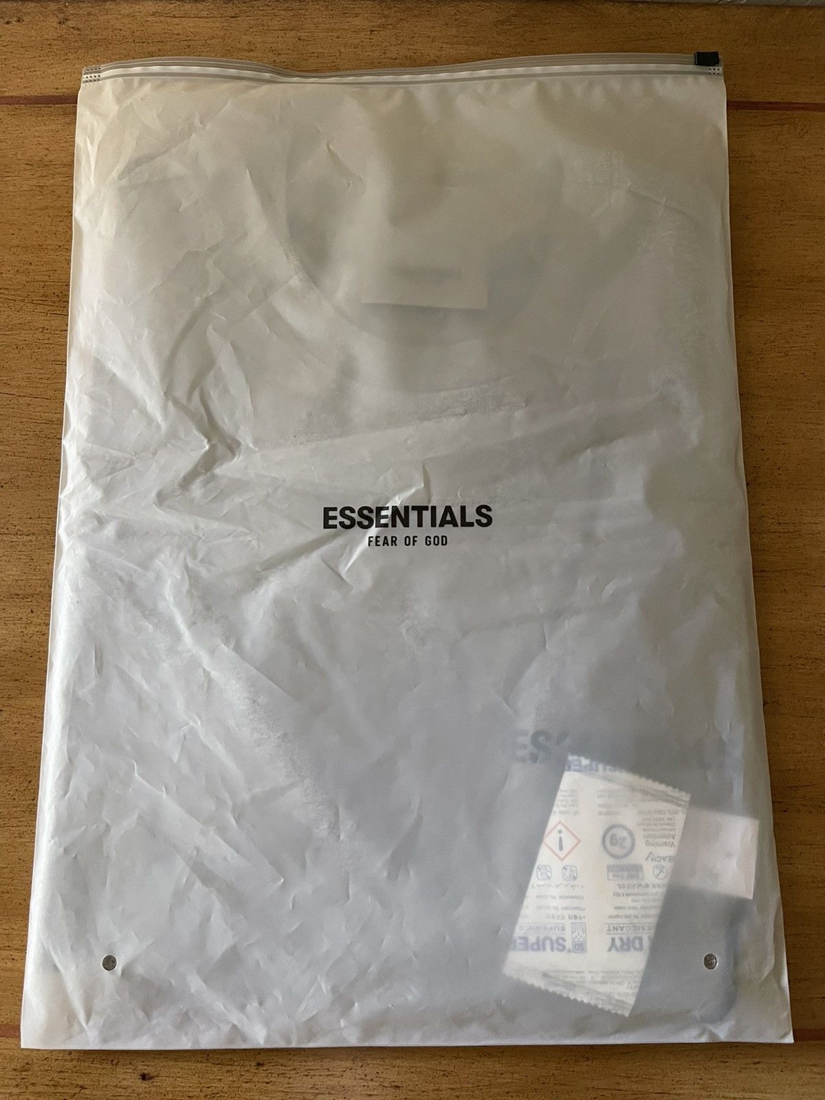 FOG FOG - ESSENTIALS Fear of God Dark Oatmeal T-Shirt Sz (M) Size US M / EU 48-50 / 2 - 5 Thumbnail