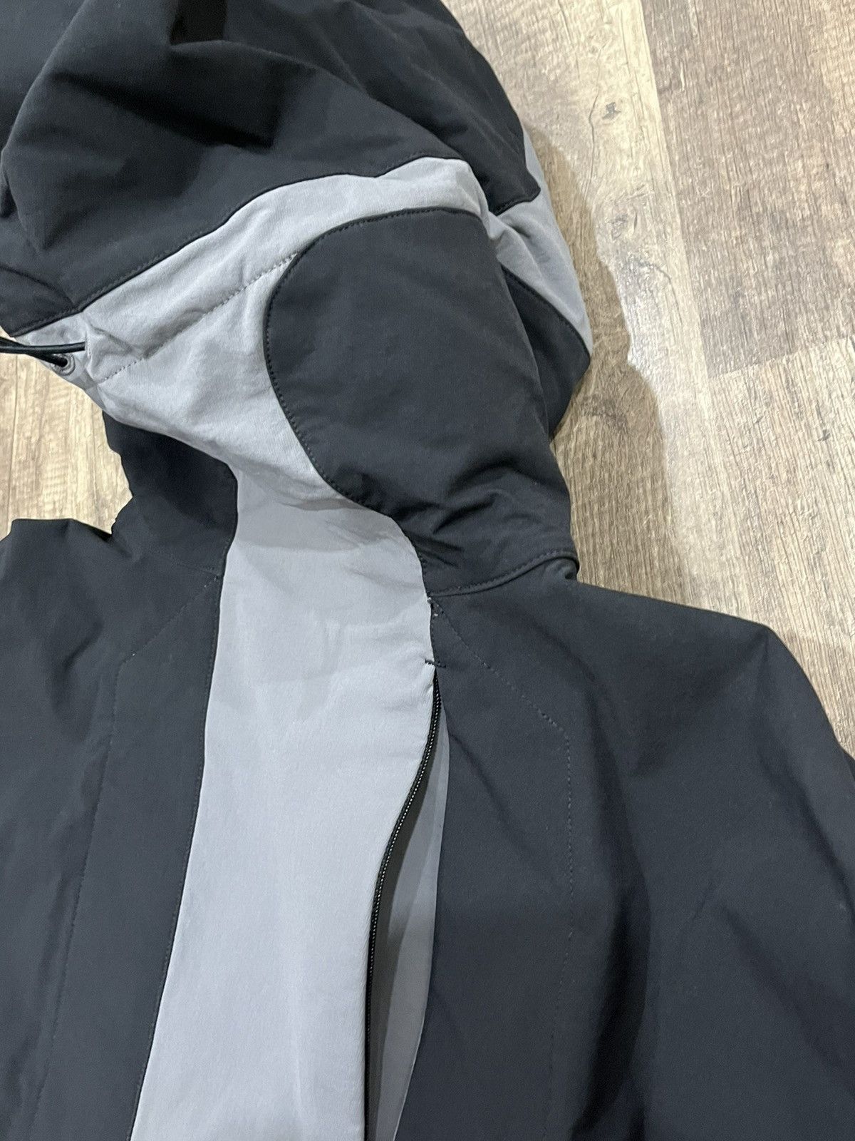 Asics × Kiko Kostadinov Kiko kostadinov asic rain jacket Size US S / EU 44-46 / 1 - 7 Thumbnail