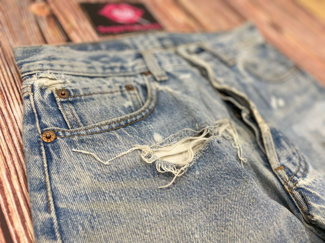 Levi's × Vintage Levis 501 Distressed Vintage 80s jeans Size US 29 - 13 Thumbnail