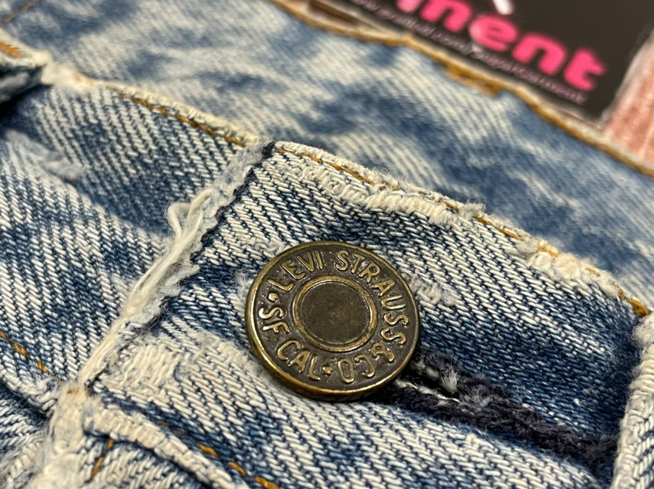 Levi's × Vintage Levis 501 Distressed Vintage 80s jeans Size US 29 - 12 Thumbnail