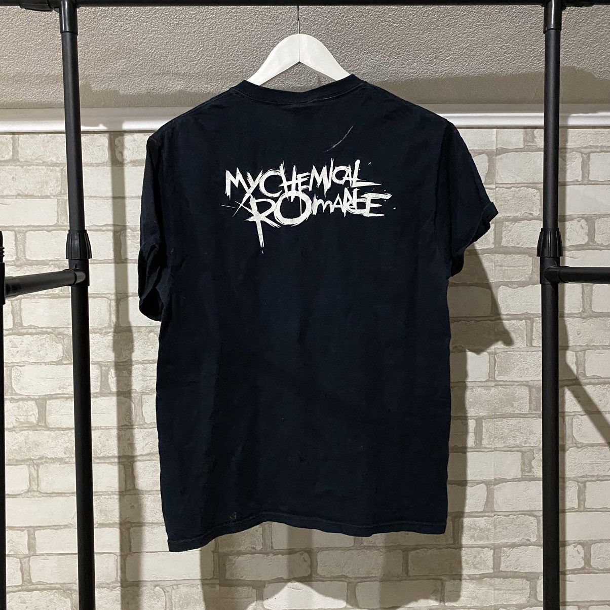 Band Tees × My Chemical Romance × Vintage Vintage 00s My Chemical Romance T-Shirt Size US M / EU 48-50 / 2 - 2 Thumbnail