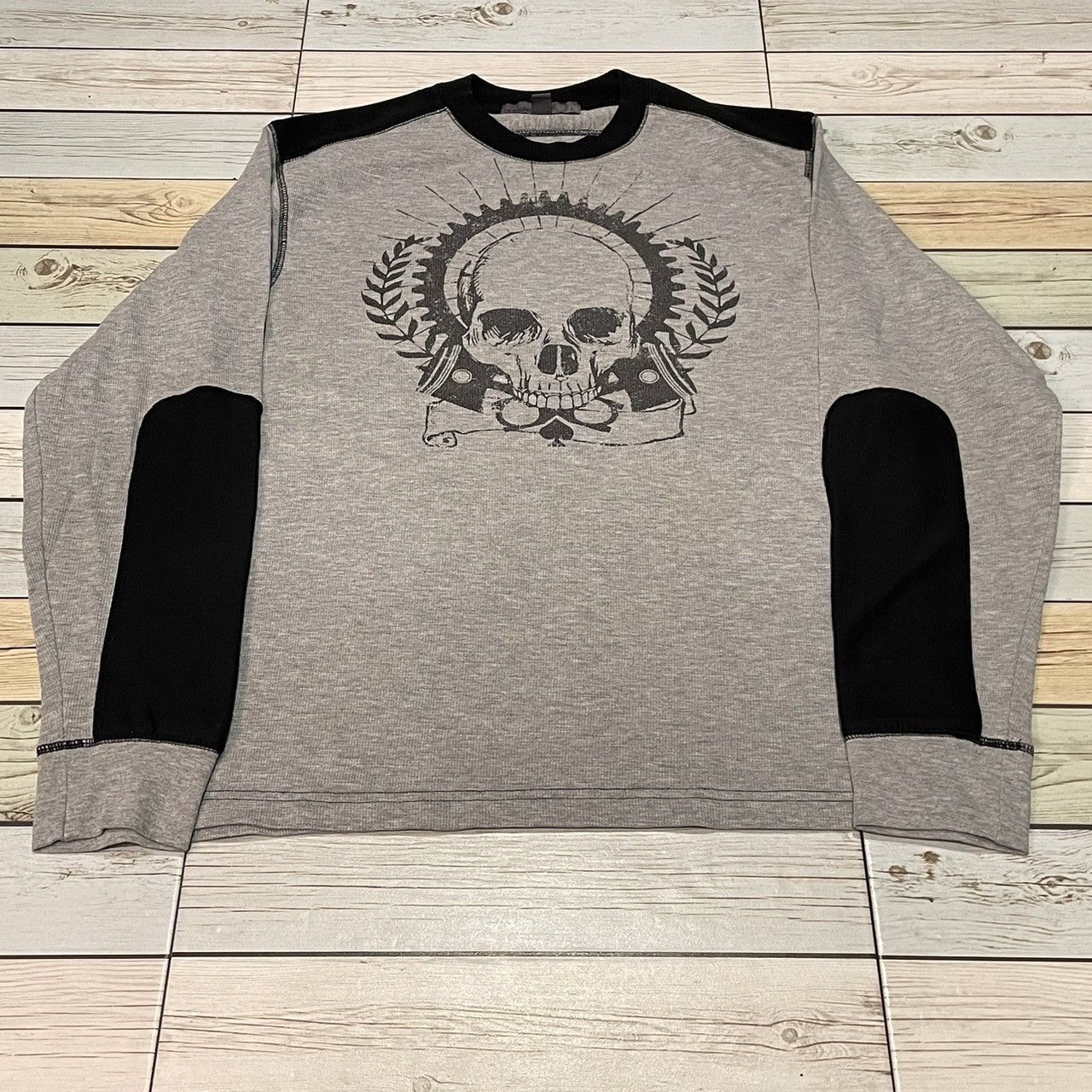Rare Old Navy Skulls Thermal Longsleeve Y2K Affliction Style