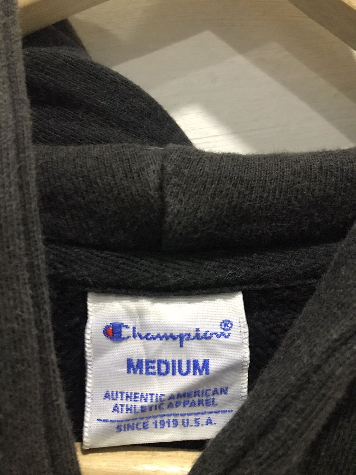 Champion Vintage Champion Pullover Hoodie Sweatshirt Size US M / EU 48-50 / 2 - 11 Thumbnail