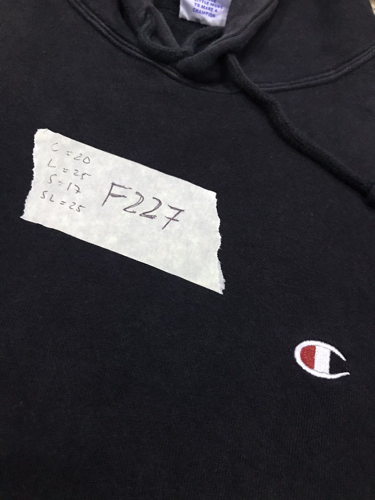 Champion Vintage Champion Pullover Hoodie Sweatshirt Size US M / EU 48-50 / 2 - 14 Thumbnail