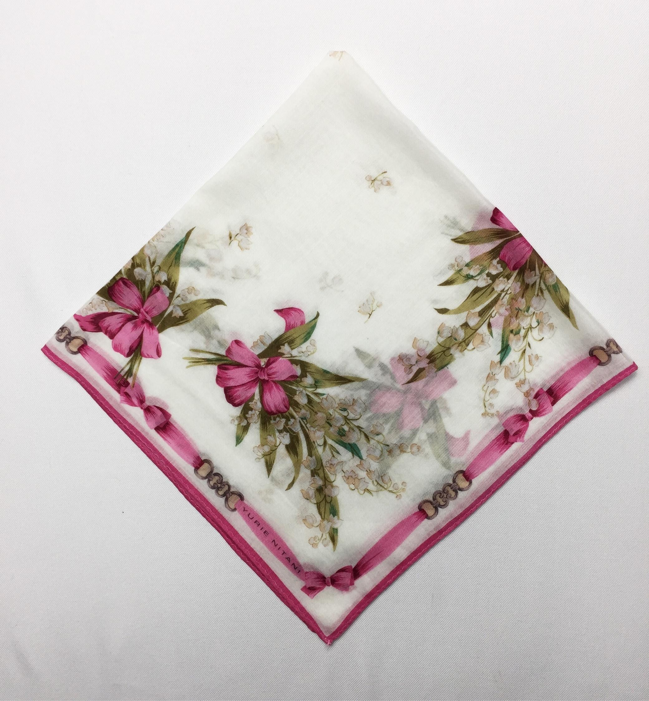 Vintage Rare Vintage Yurie Nitani Floral Handkerchief / nice