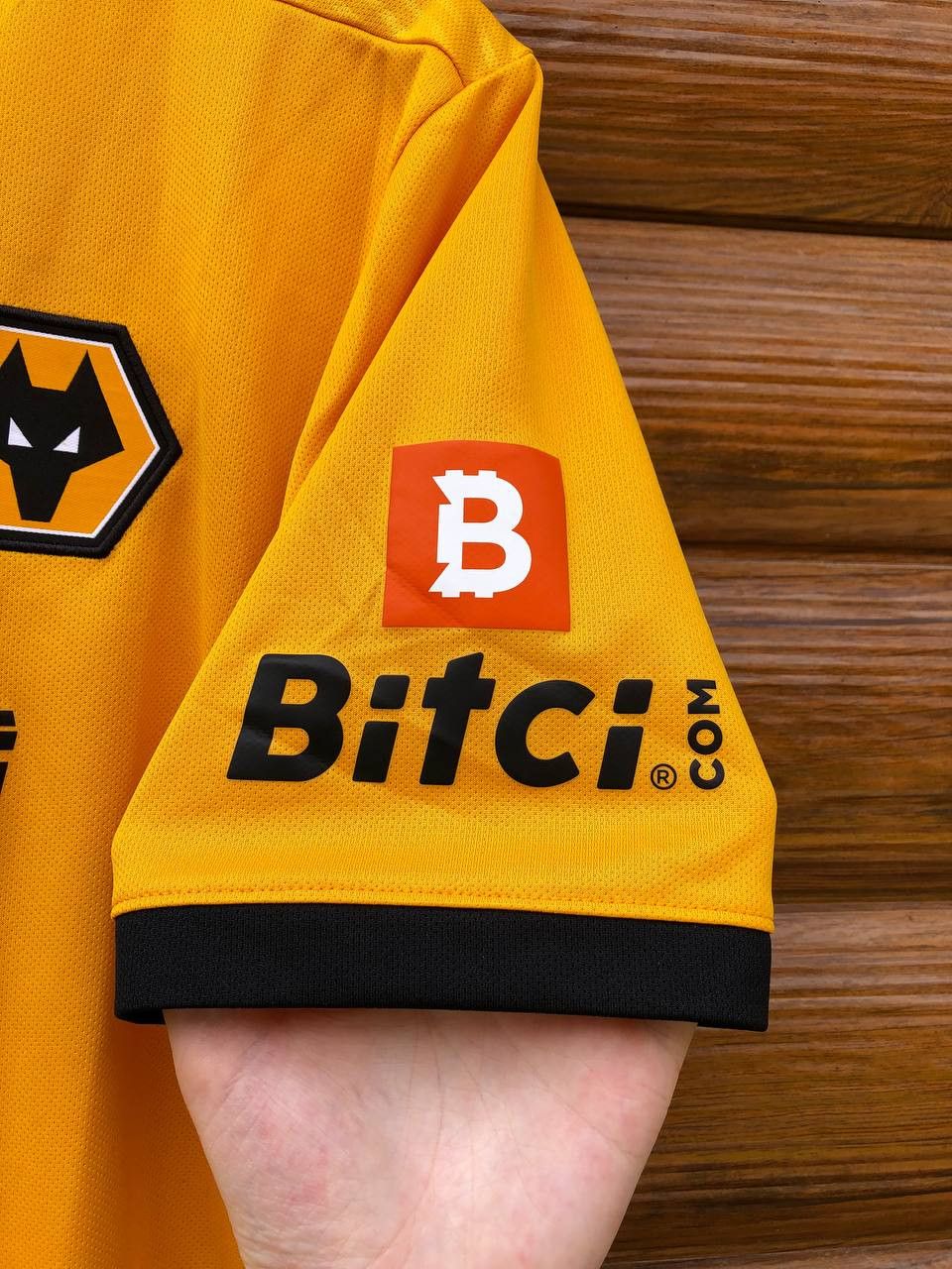 Vintage Wolverhampton Wanderers Wolves Authentic Home Jersey Size US M / EU 48-50 / 2 - 3 Thumbnail
