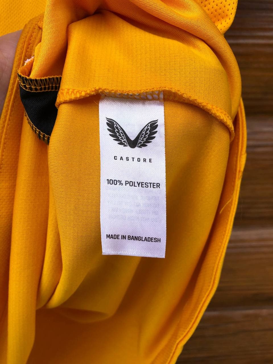 Vintage Wolverhampton Wanderers Wolves Authentic Home Jersey Size US M / EU 48-50 / 2 - 6 Thumbnail