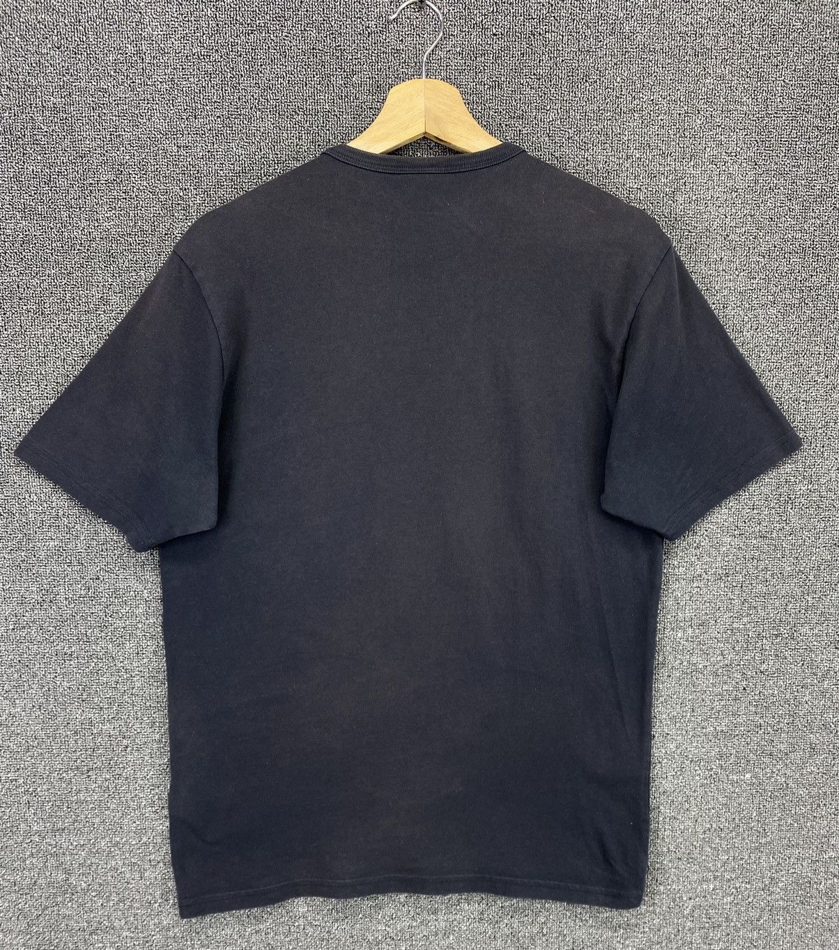 Helly Hansen Vintage Helly Hansen Big Logo Tees T Shirts Size US M / EU 48-50 / 2 - 7 Thumbnail