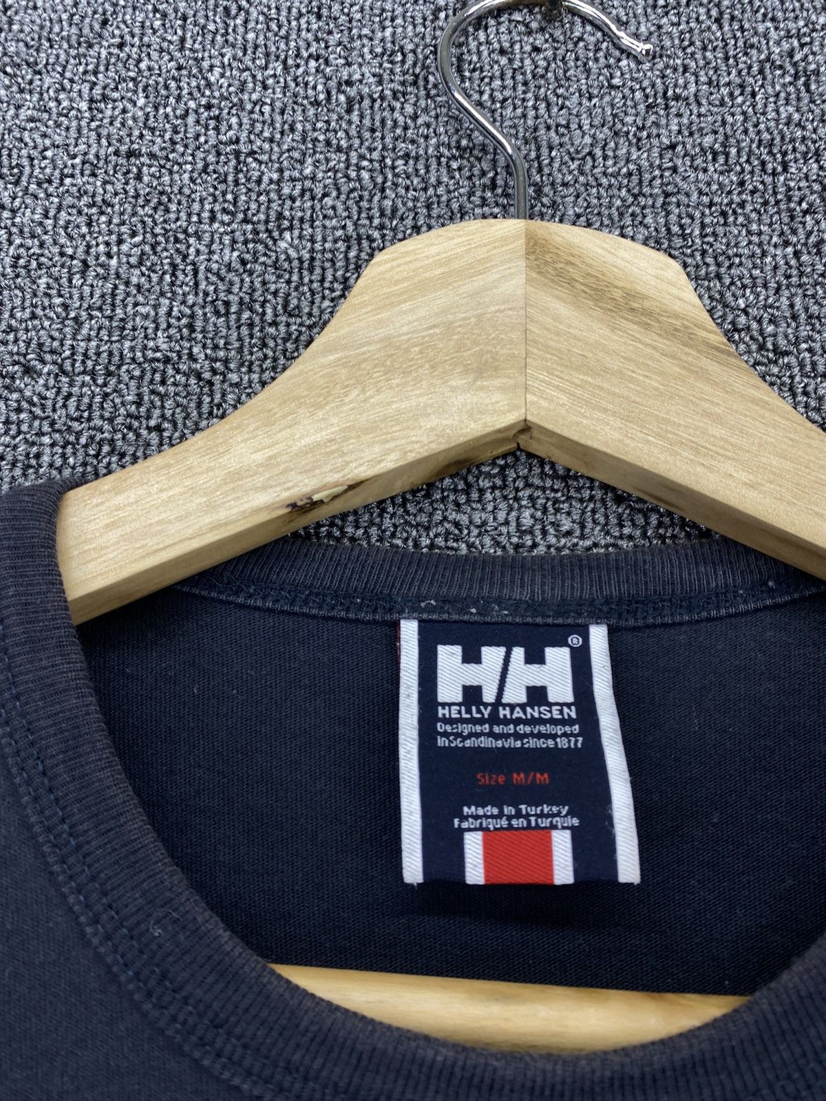 Helly Hansen Vintage Helly Hansen Big Logo Tees T Shirts Size US M / EU 48-50 / 2 - 6 Thumbnail