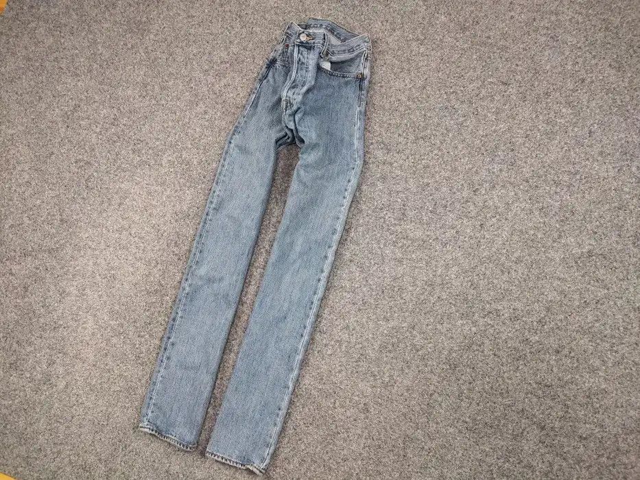 Levi's Vintage Levis 501 mens classic USA wash Denim Jeans Size US 33 - 2 Thumbnail