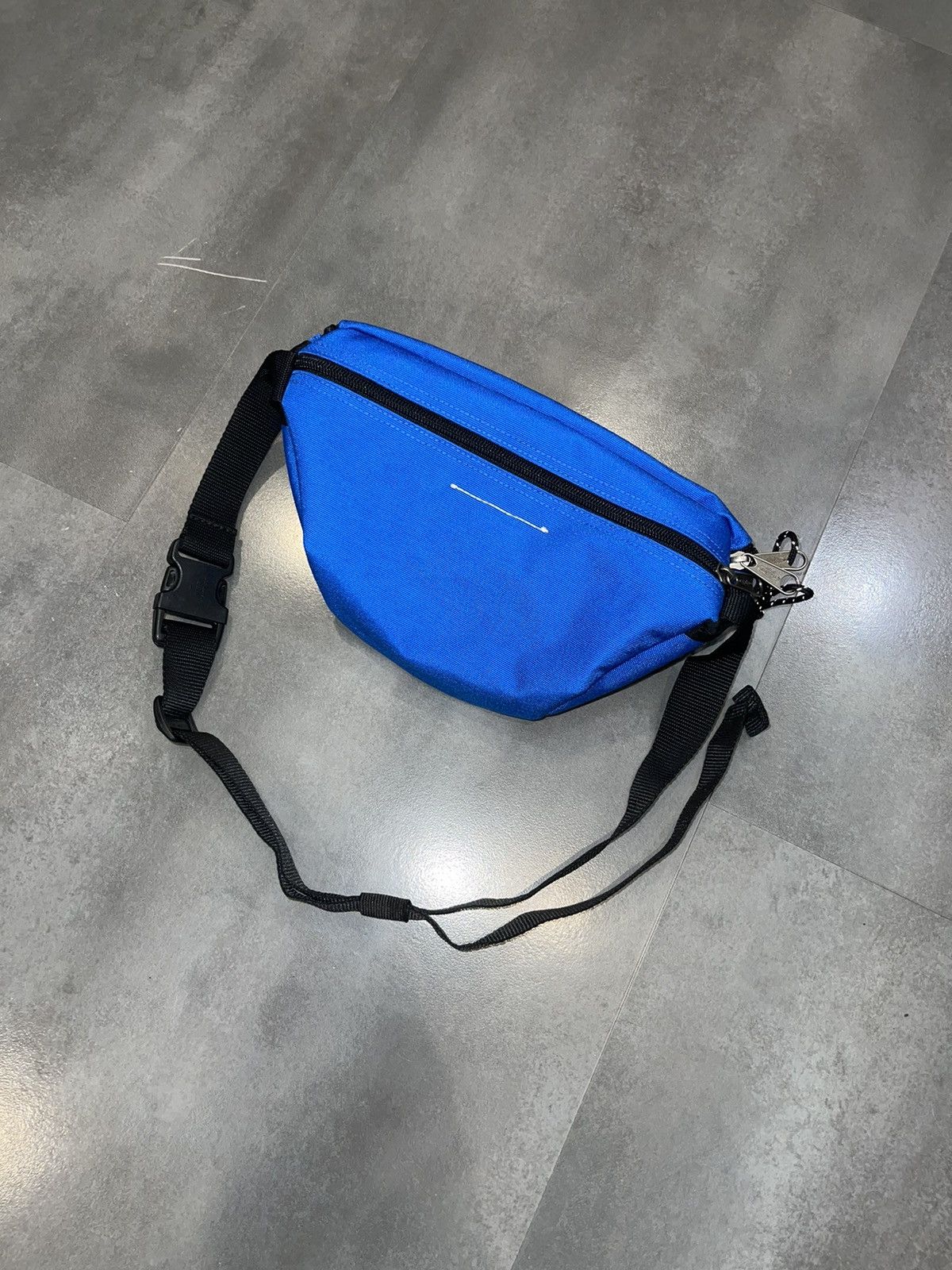 Eastpak × Maison Margiela !DS! Maison Margiela X Eastpak Reversible Blue Grey Bumbag Size ONE SIZE - 9 Thumbnail