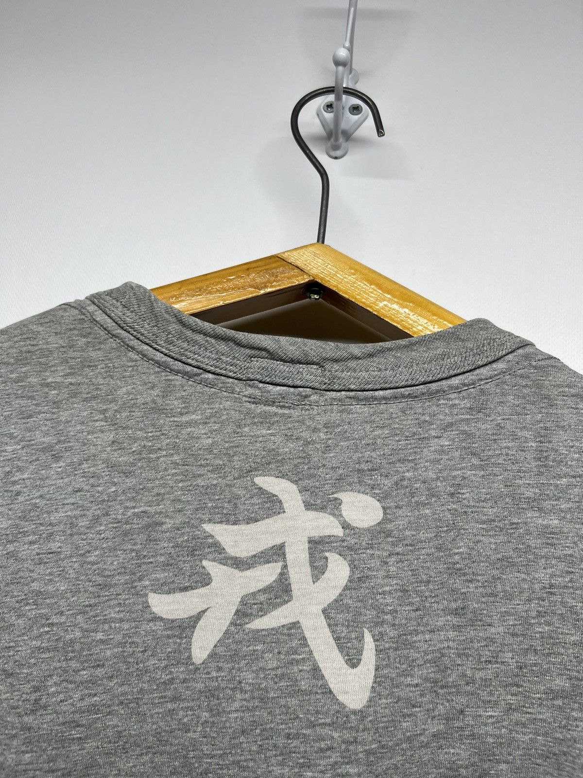 Evisu × Japanese Brand × Vintage Vintage Y2k Evisu Big Logo T-Shirt 00’s Size US M / EU 48-50 / 2 - 9 Thumbnail