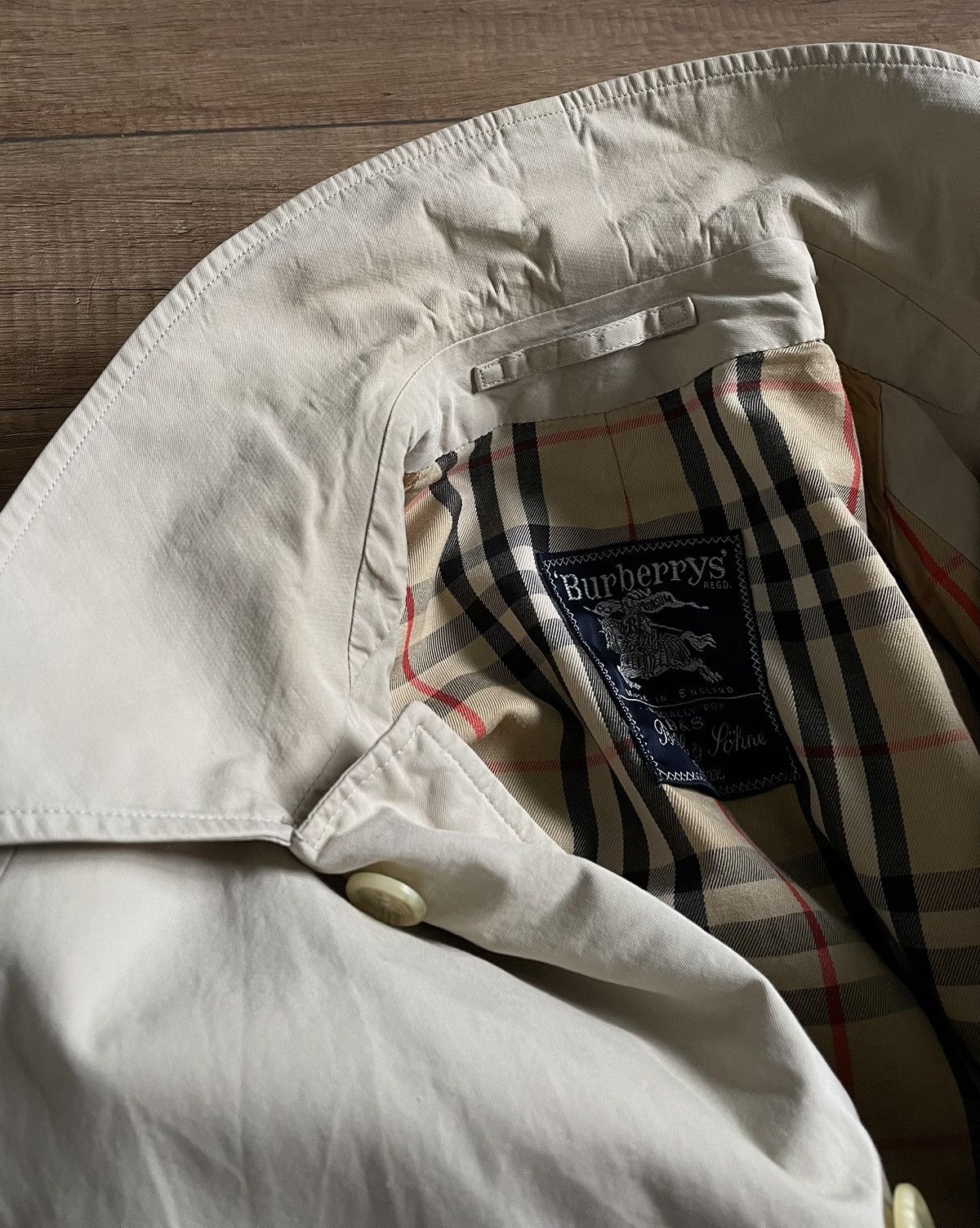 Burberry Vintage Burberry Beige Long Trench Coat Jacket Size US XL / EU 56 / 4 - 12 Thumbnail