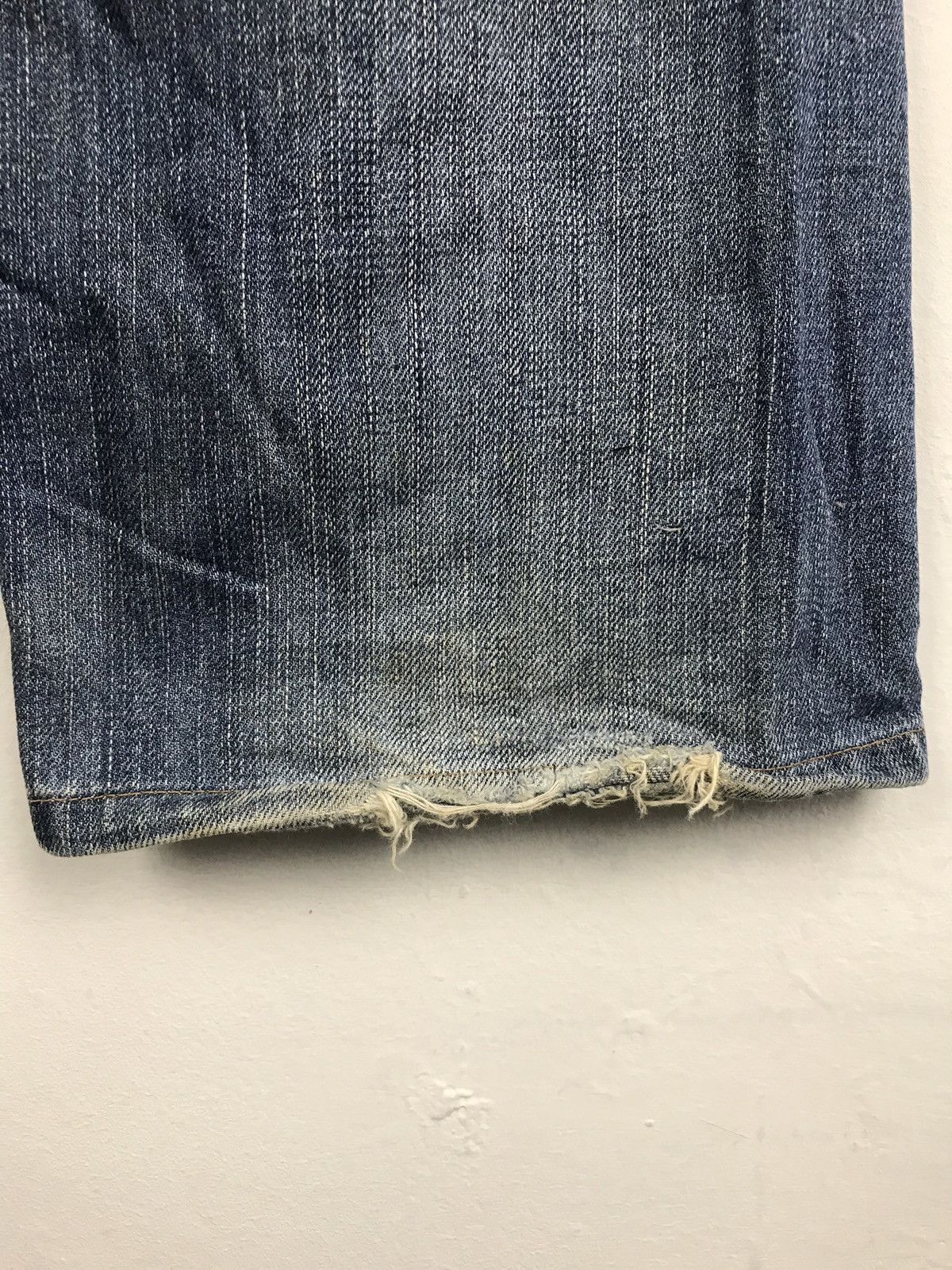 Levi's Levi’s Blue Denim Jeans Pant Distressed 702 703 Size US 30 / EU 46 - 25 Thumbnail