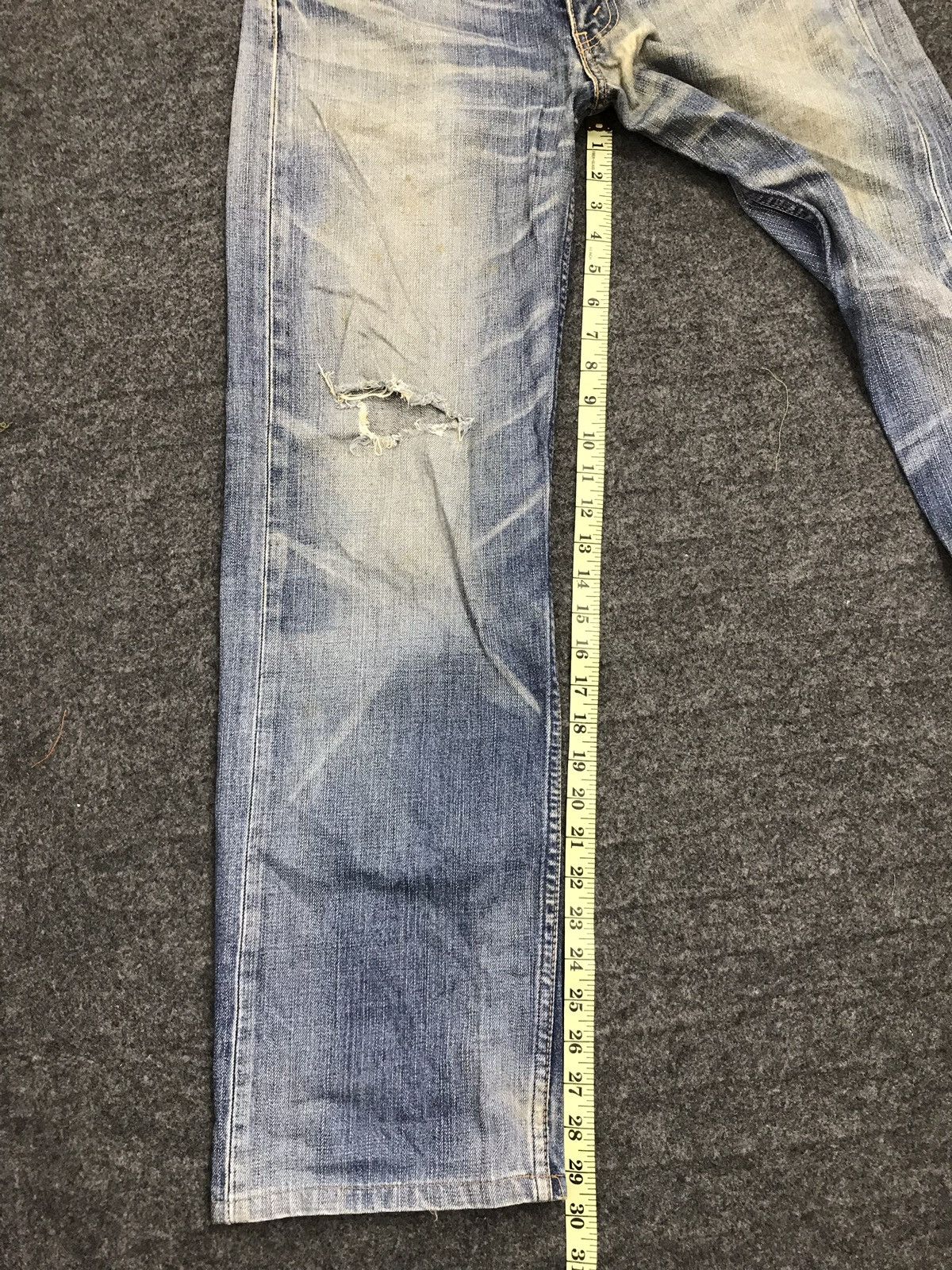 Levi's Levi’s Blue Denim Jeans Pant Distressed 702 703 Size US 30 / EU 46 - 21 Thumbnail