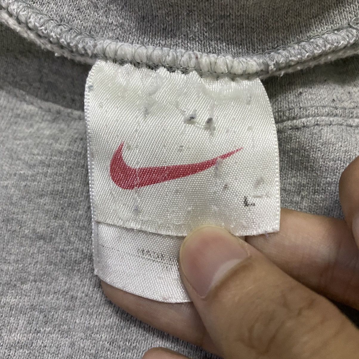 Nike Vintage Nike Athletics Spellout Sweatshirt Size US L / EU 52-54 / 3 - 7 Thumbnail