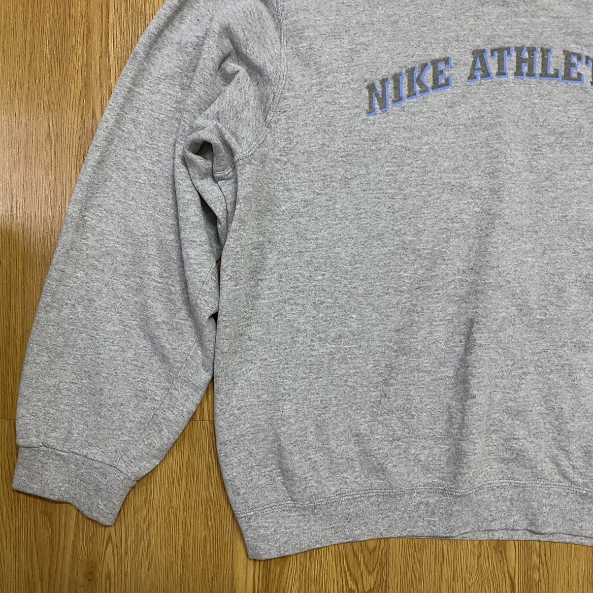 Nike Vintage Nike Athletics Spellout Sweatshirt Size US L / EU 52-54 / 3 - 3 Thumbnail